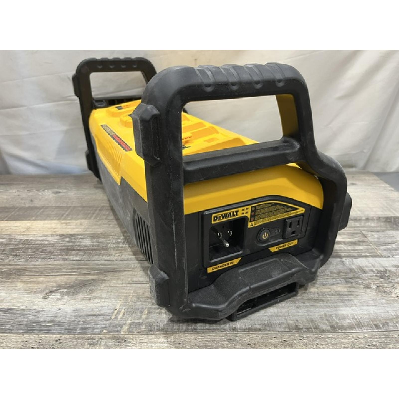 AS-IS DEWALT 1800 Watt Portable Power Station and 20V/60V MAX Lithium-Ion Battery Charger