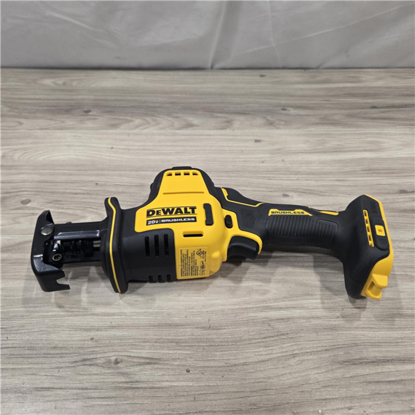 AS-IS Dewalt ATOMIC 20V MAX Cordless One-Handed Reciprocating Saw (Tool Only)