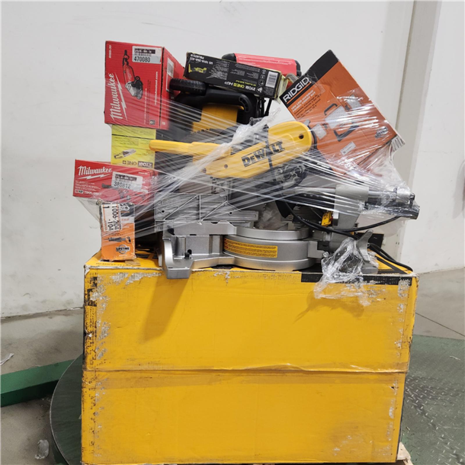 Dallas Location - As-Is Tool Pallet