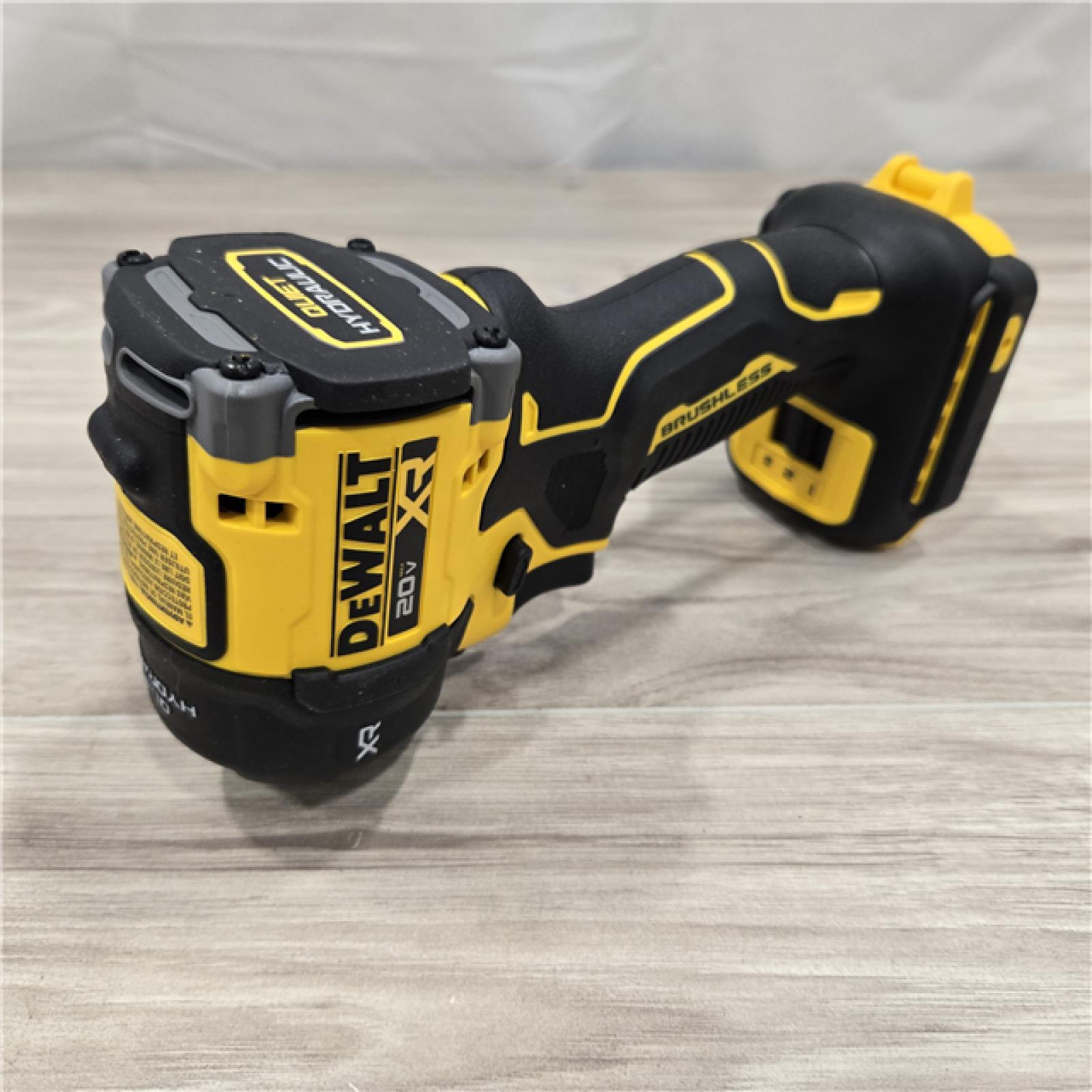 LIKE NEW! - DEWALT 20V MAX* XR  Cordless Hydraulic Impact Driver