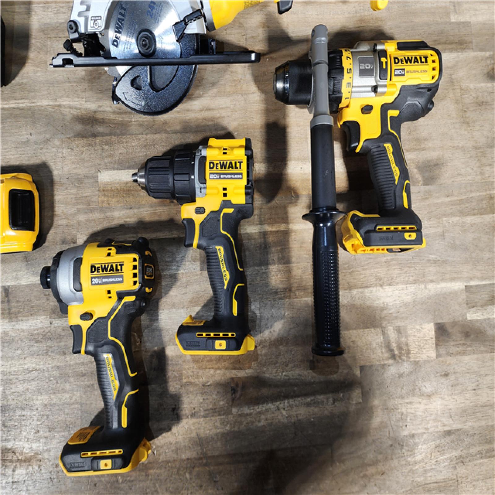 HOUSTON LOCATION - AS-IS DEWALT 4 TOOL COMBO KIT W/ (2) BATTERY & CHARGER