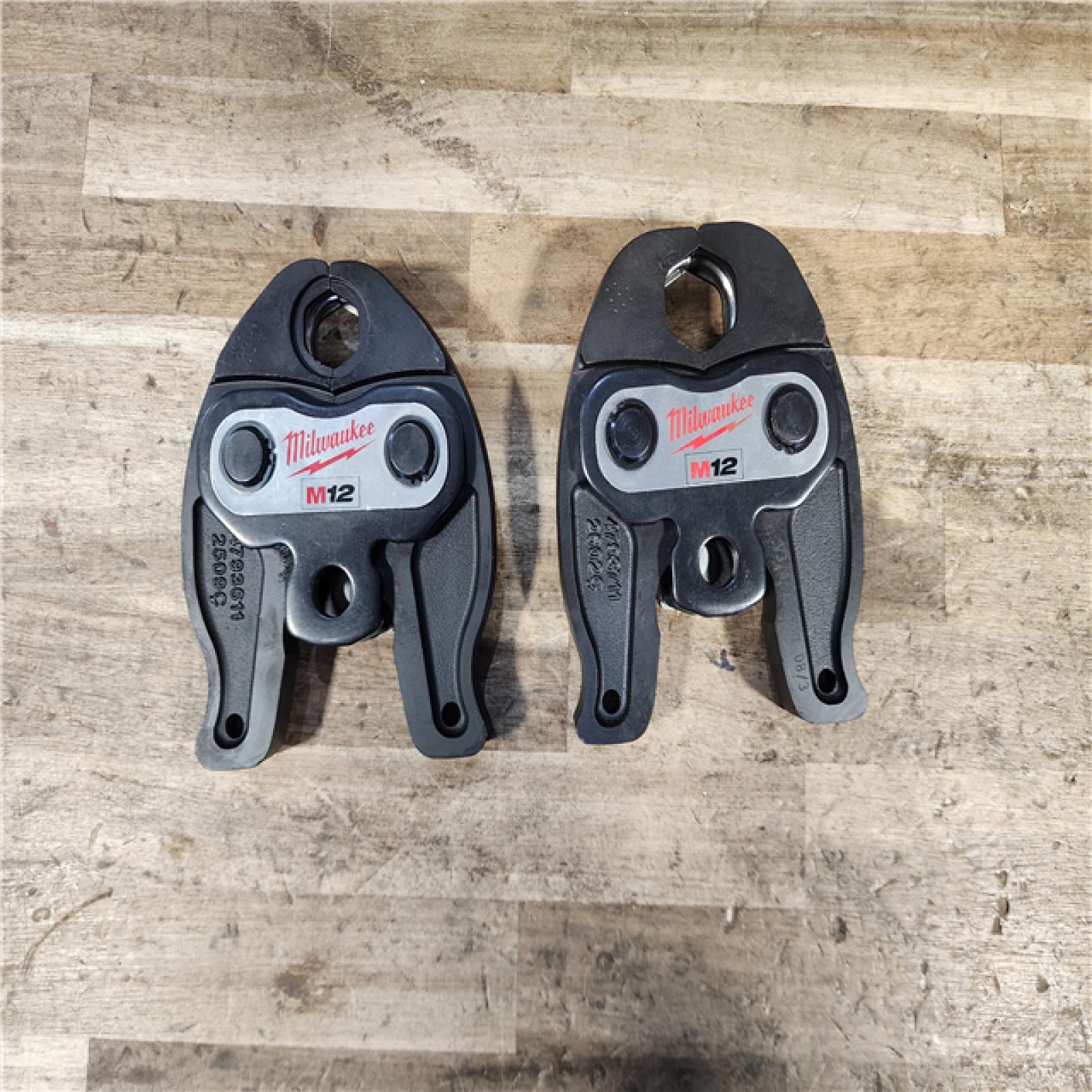 HOUSTON LOCATION - AS-IS MILWAUKEE PRESS TOOL JAW 1/2 & PRESS TOOL JAW 3/4