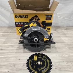 LIKE NEW! - DeWALT Flexvolt Max 7-1/4  60V Brushless Circular Saw DCS578B