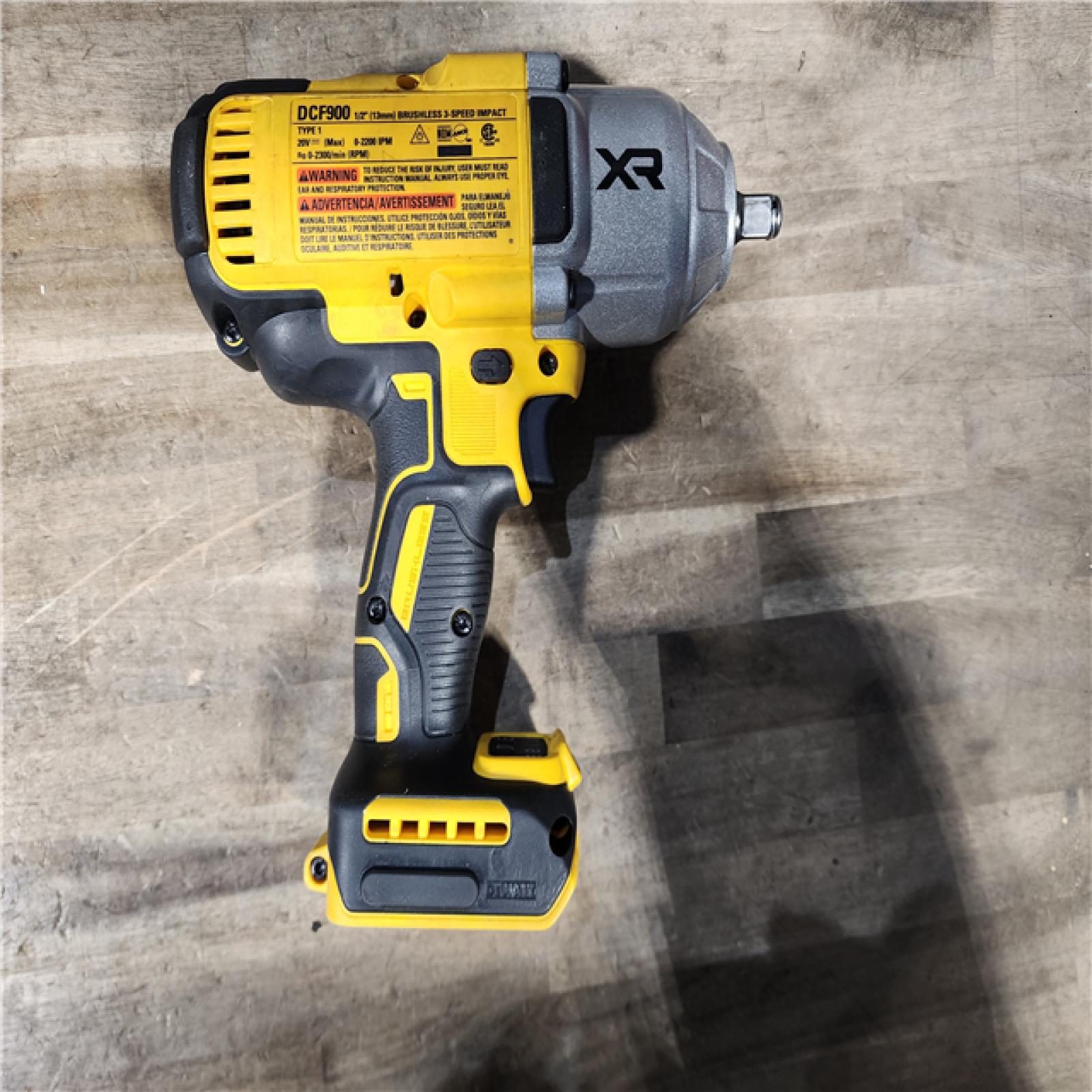 HOUSTON LOCATION - AS-IS DEWALT 20V MAX* XR 1/2 High Torque Impact Wrench W/ BATTERY & CHARGER