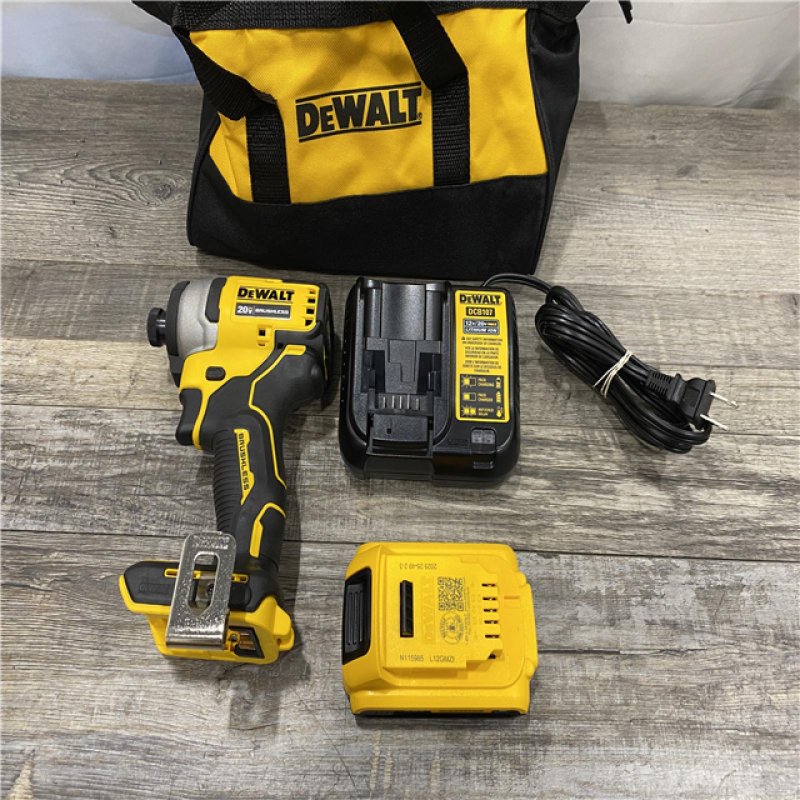 AS-IS DEWALT Atomic 20V Max Lithium-Ion Brushless Cordless Compact 1/4 in. Impact Driver Kit
