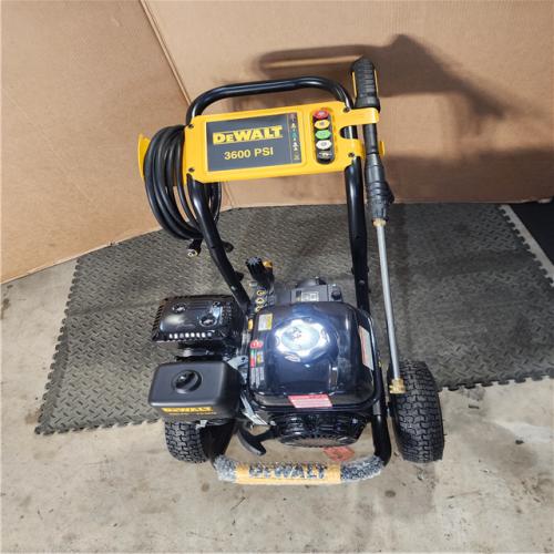 HOUSTON LOCATION - AS-IS DEWALT 3600 PSI 2.5 GPM Gas Cold Water Professional Pressure Washer with HONDA GX200 Engine