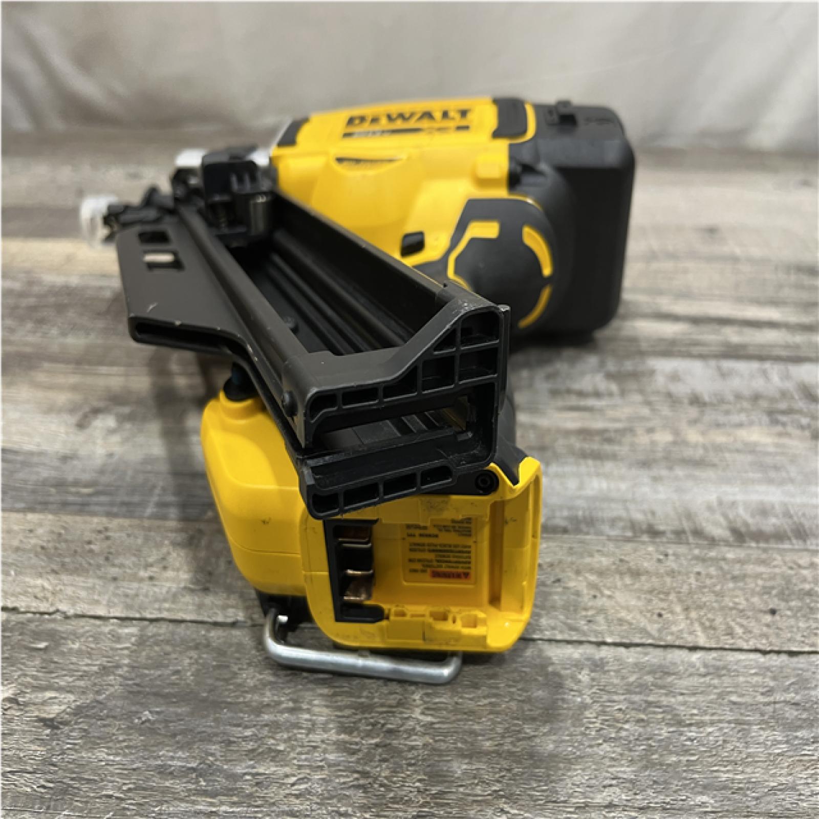 AS-IS DEWALT 20V 30 Degree Cordless Framing Nailer (Tool-Only)