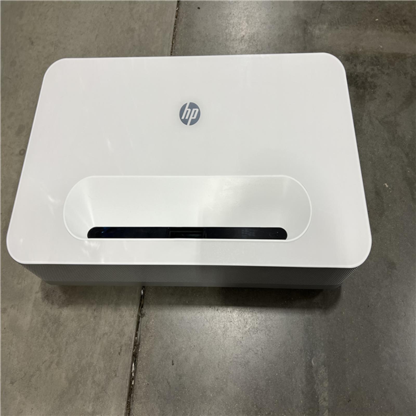 AS-IS  HP BP5000 Smart Projectors  4K UHD Resolution   White | BP5000