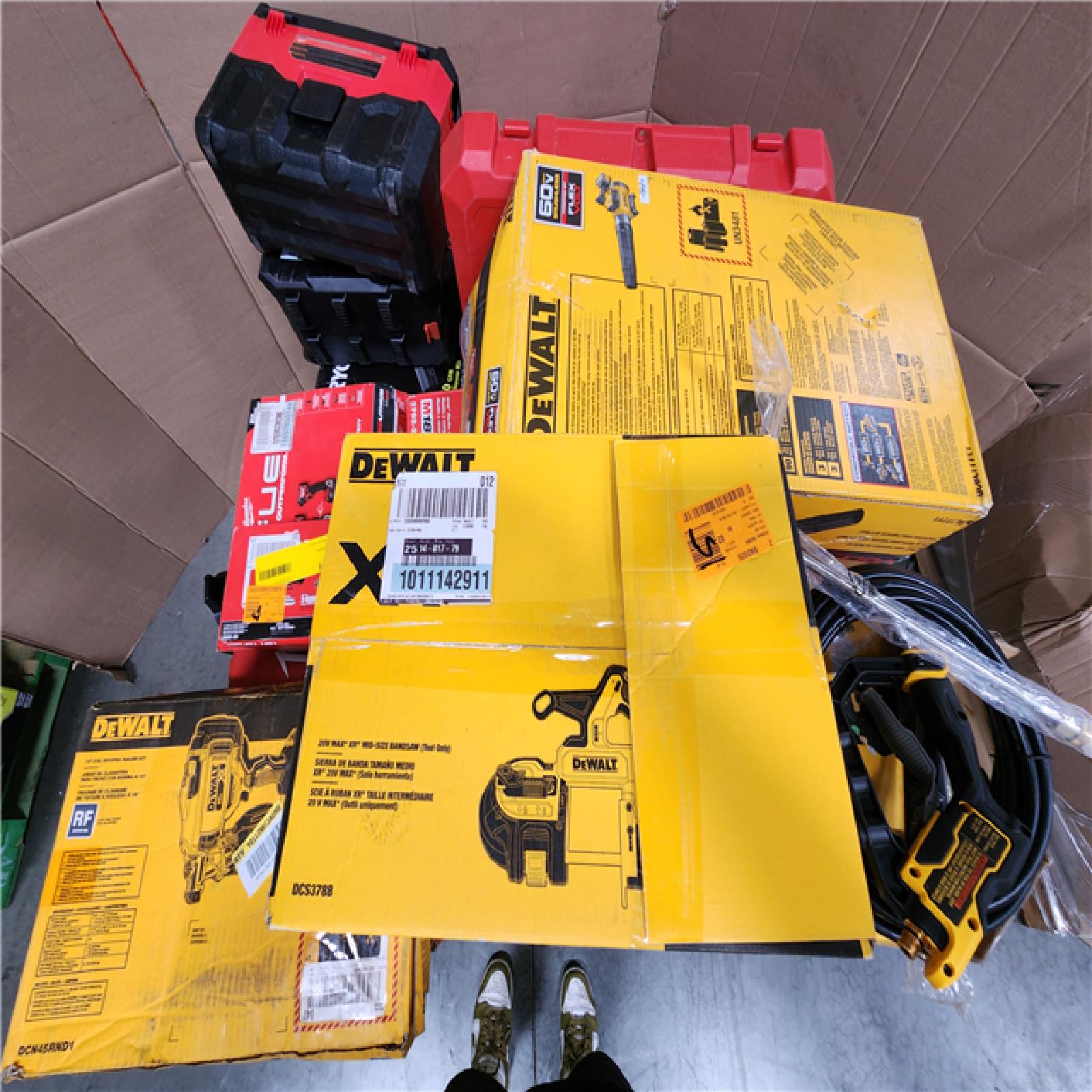 CALIFORNIA AS-IS TOOL PALLET