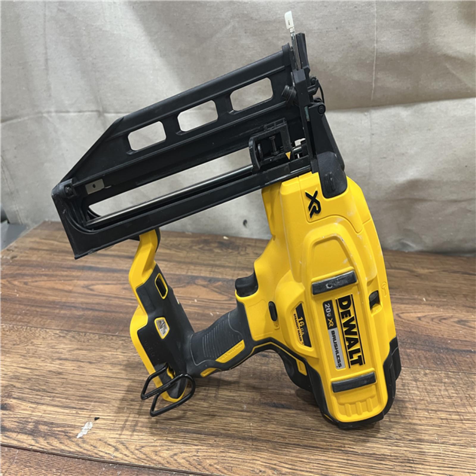 AS-IS DEWALT 20V MAX XR 16-Gauge Lithium-Ion Cordless Finish Nailer (Tool Only)