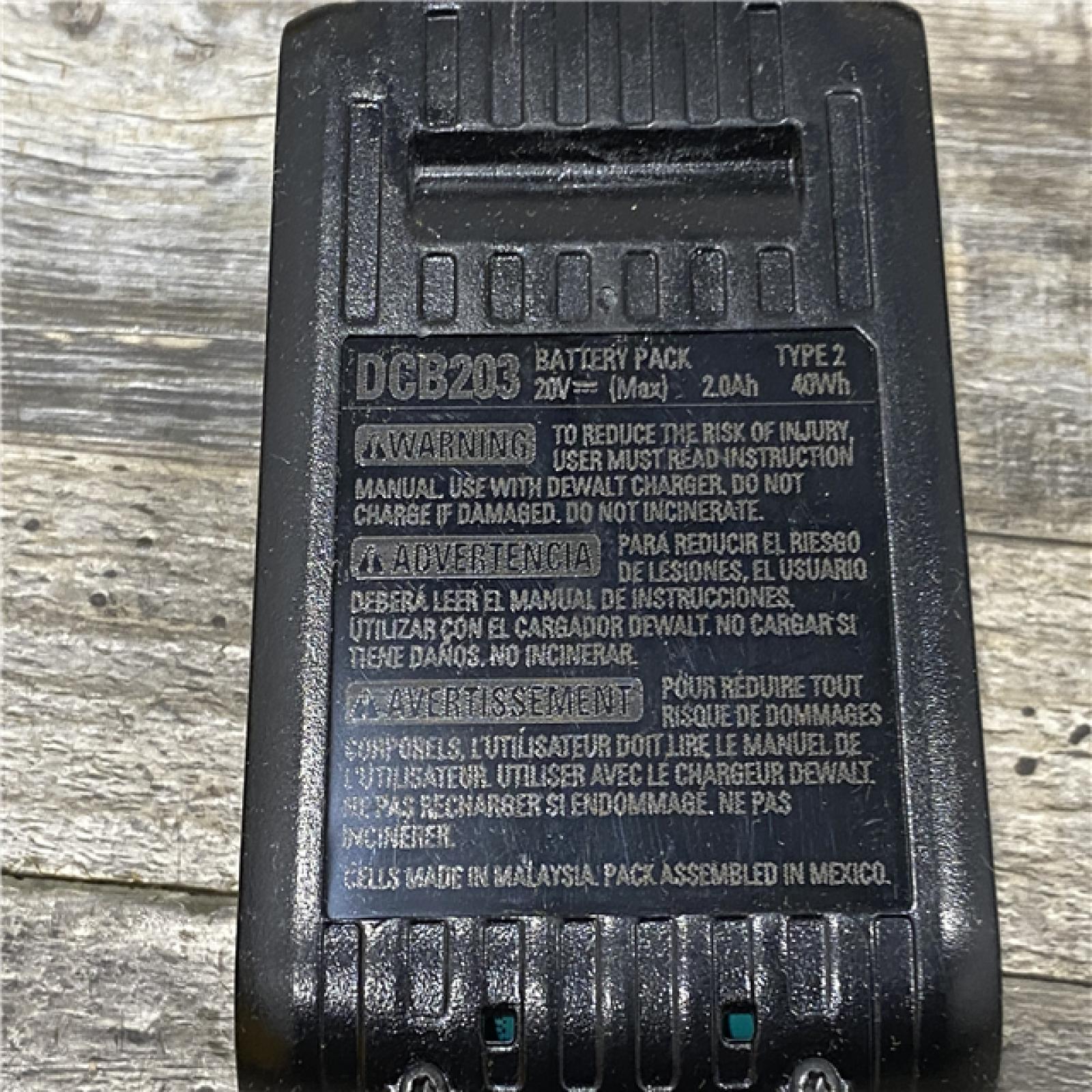 AS-IS DEWALT ATOMIC 20V MAX Cordless Brushless Oscillating Multi Tool Kit