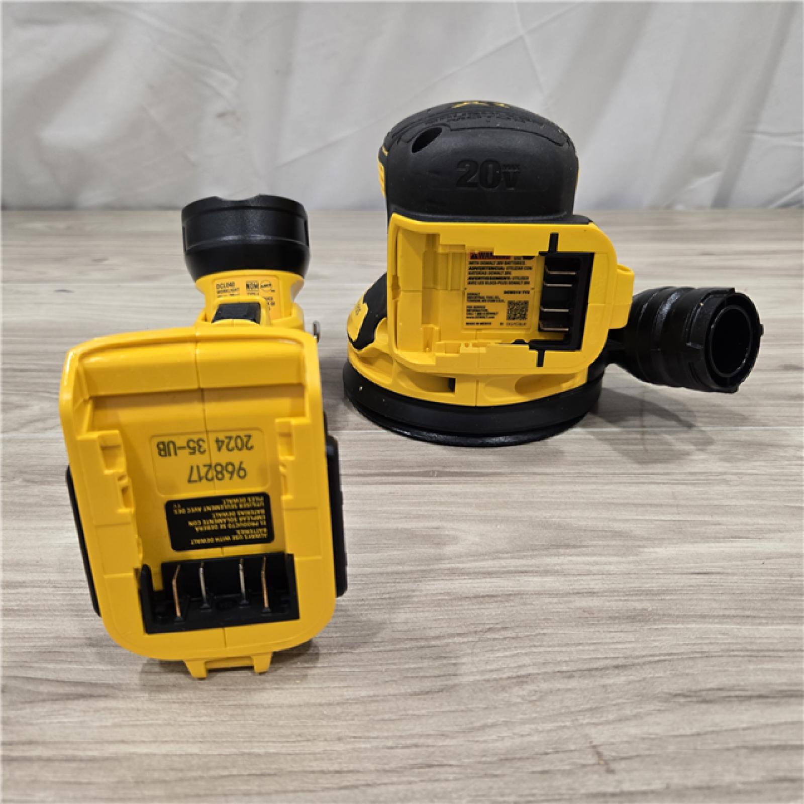 AS-IS DEWALT 20V MAX Cordless Tool Combo Kit