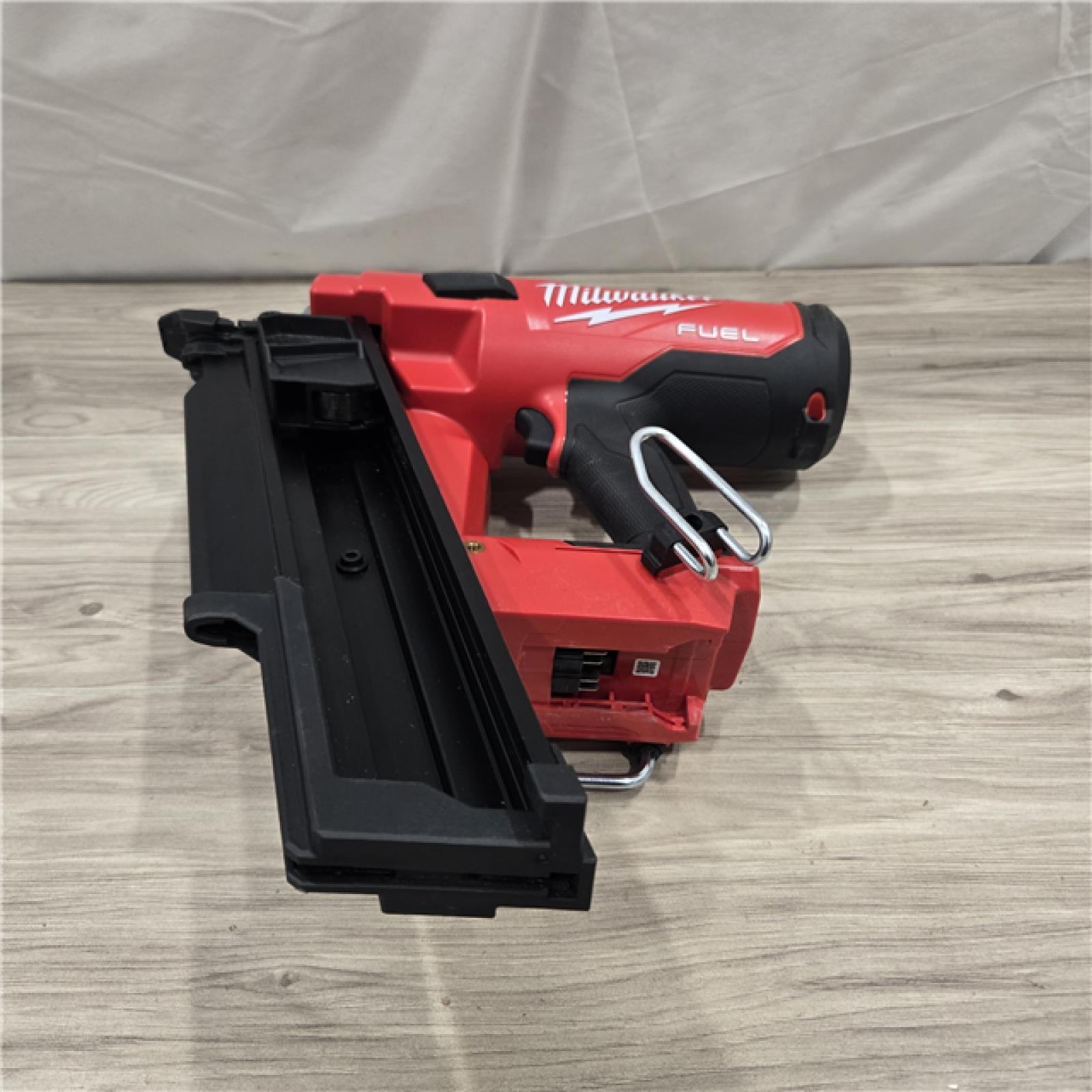 AS-IS Milwaukee 2744-20 M18 FUEL 3-1/2 in. 18V 21-Degree Cordless Framing Nailer (Tool-Only)