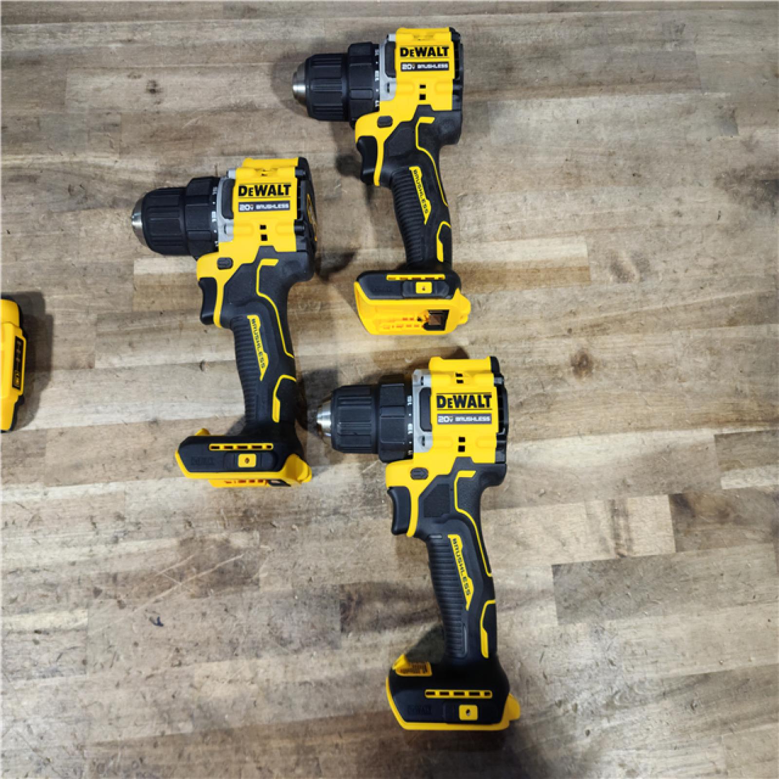 HOUSTON LOCATION - AS-IS DEWALT 3 TOOL COMBO KIT W/ (2) BATTERY & CHARGER