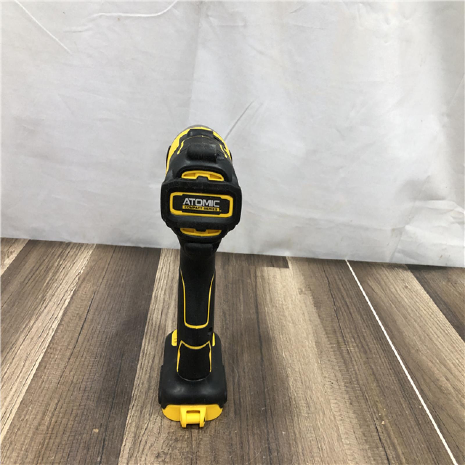 AS-IS DEWALT Atomic 20V Max Lithium-Ion Brushless Cordless Compact 1/4 in. Impact Driver Kit