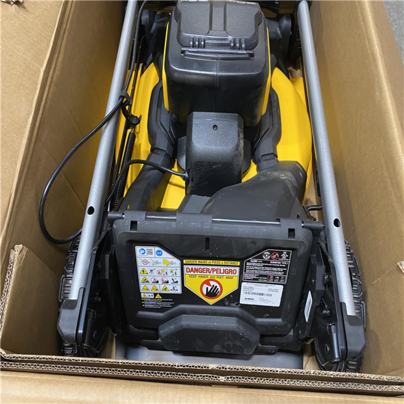Dallas Location - As-Is DeWalt 2X20V MAX DCMWP234U2 21 in. 20 V Battery Lawn Mower Kit (Battery & Charger)