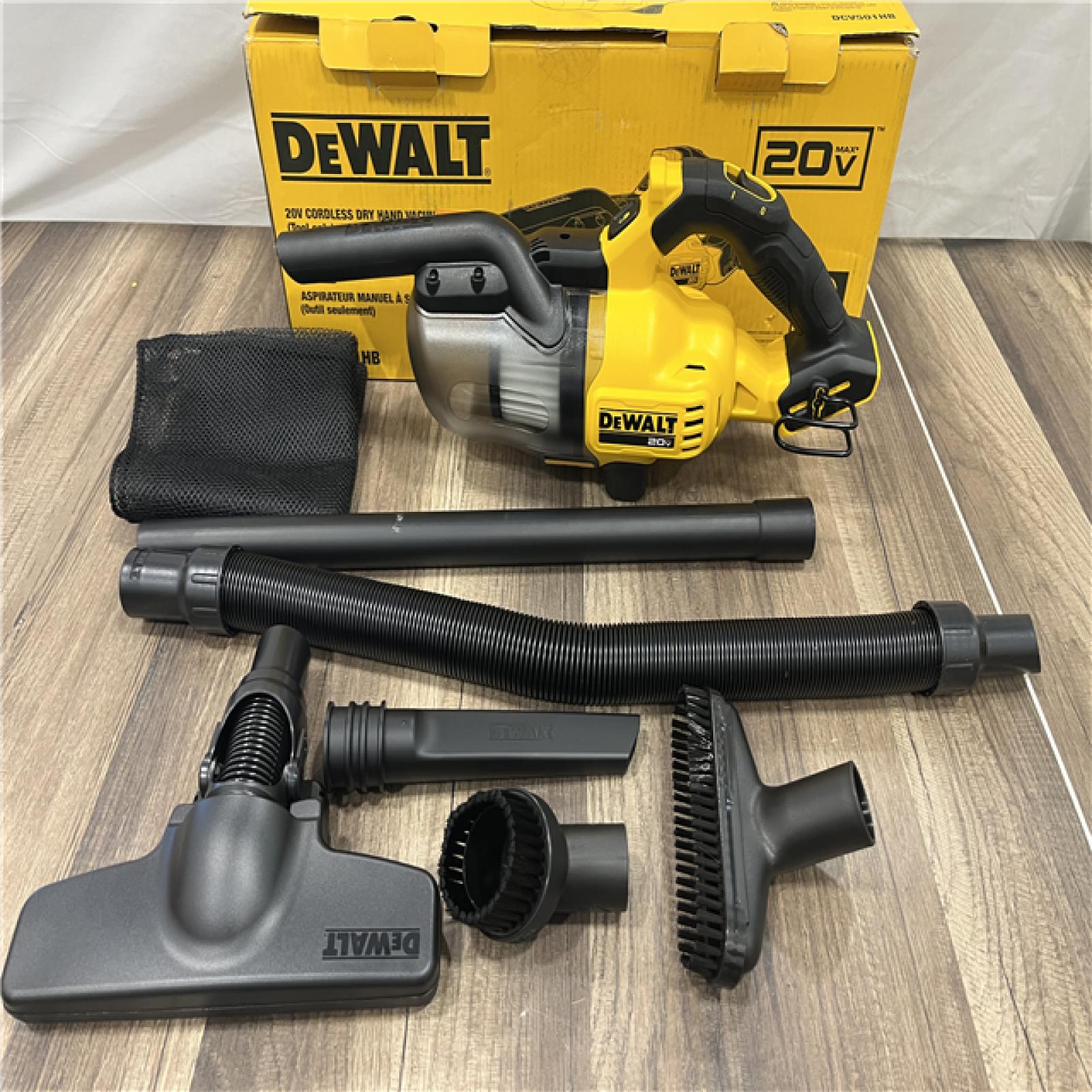 GOOD DeWalt 20V MAX Bagless Cordless HEPA Filter Hand Vacuum