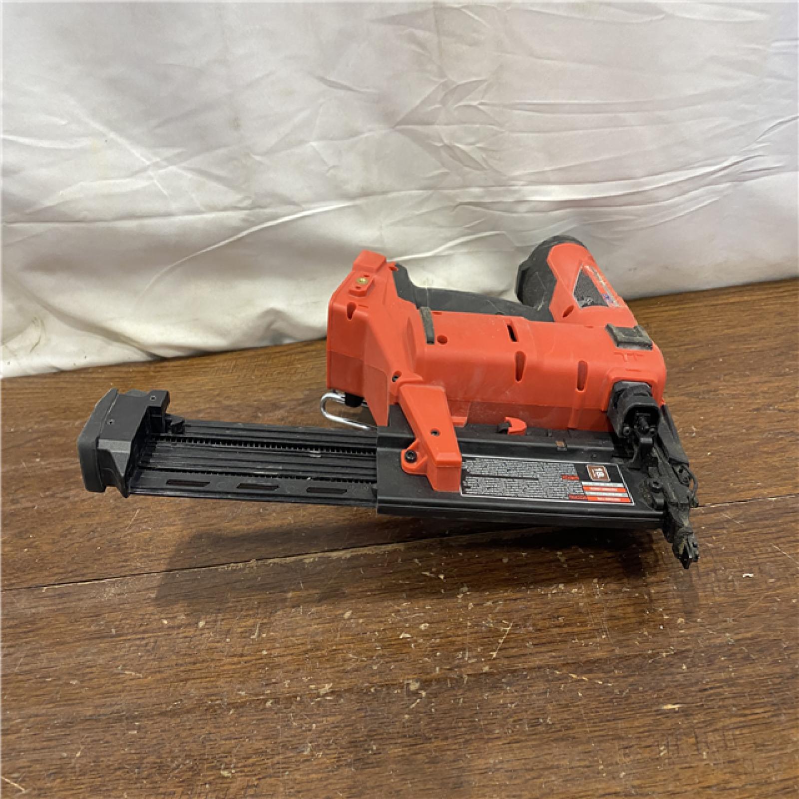 AS-IS Milwaukee M18 FUEL 18 Gauge Brad Nailer