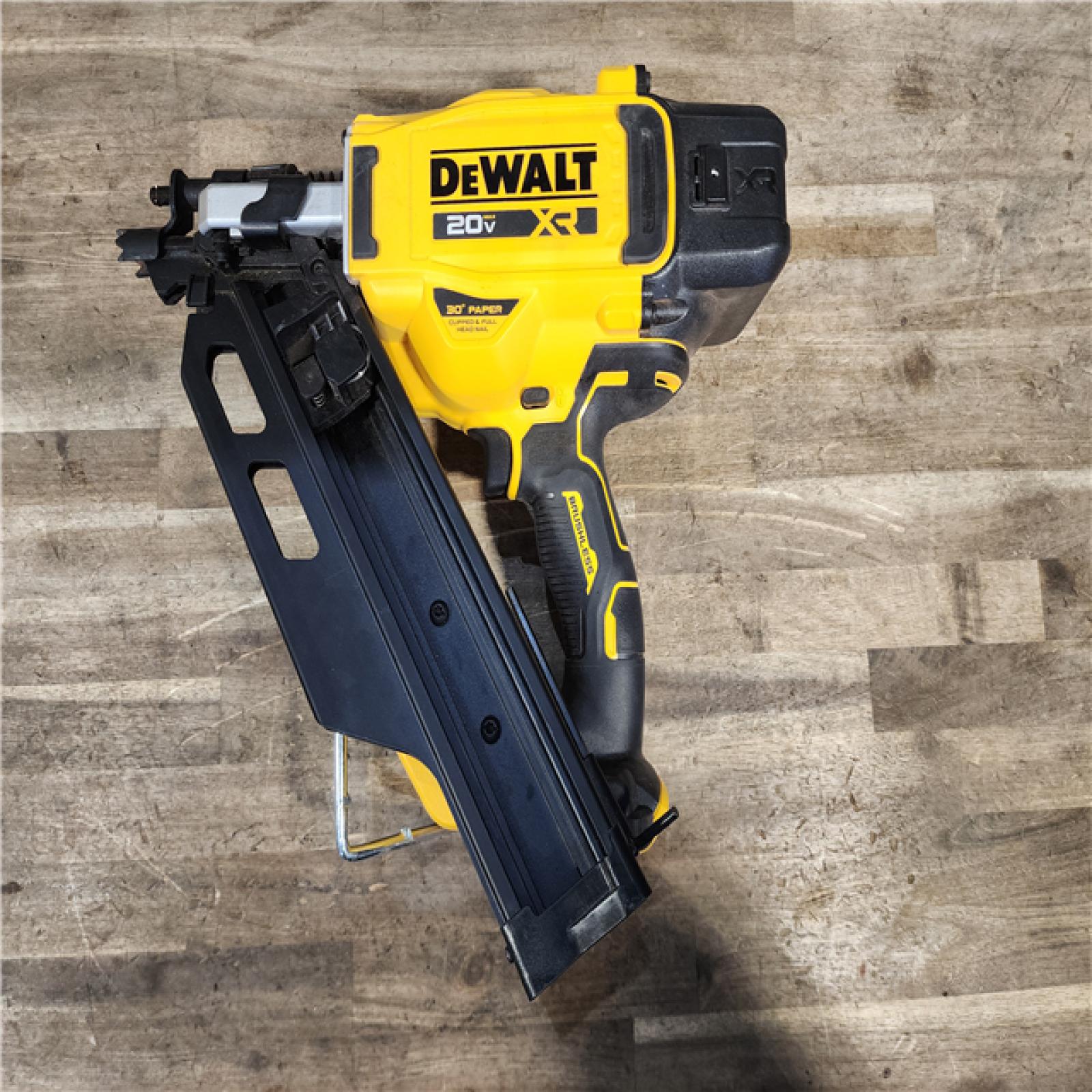 HOUSTON LOCATION - AS-IS DEWALT 20V 30 Degree Cordless Framing Nailer (Tool-Only)