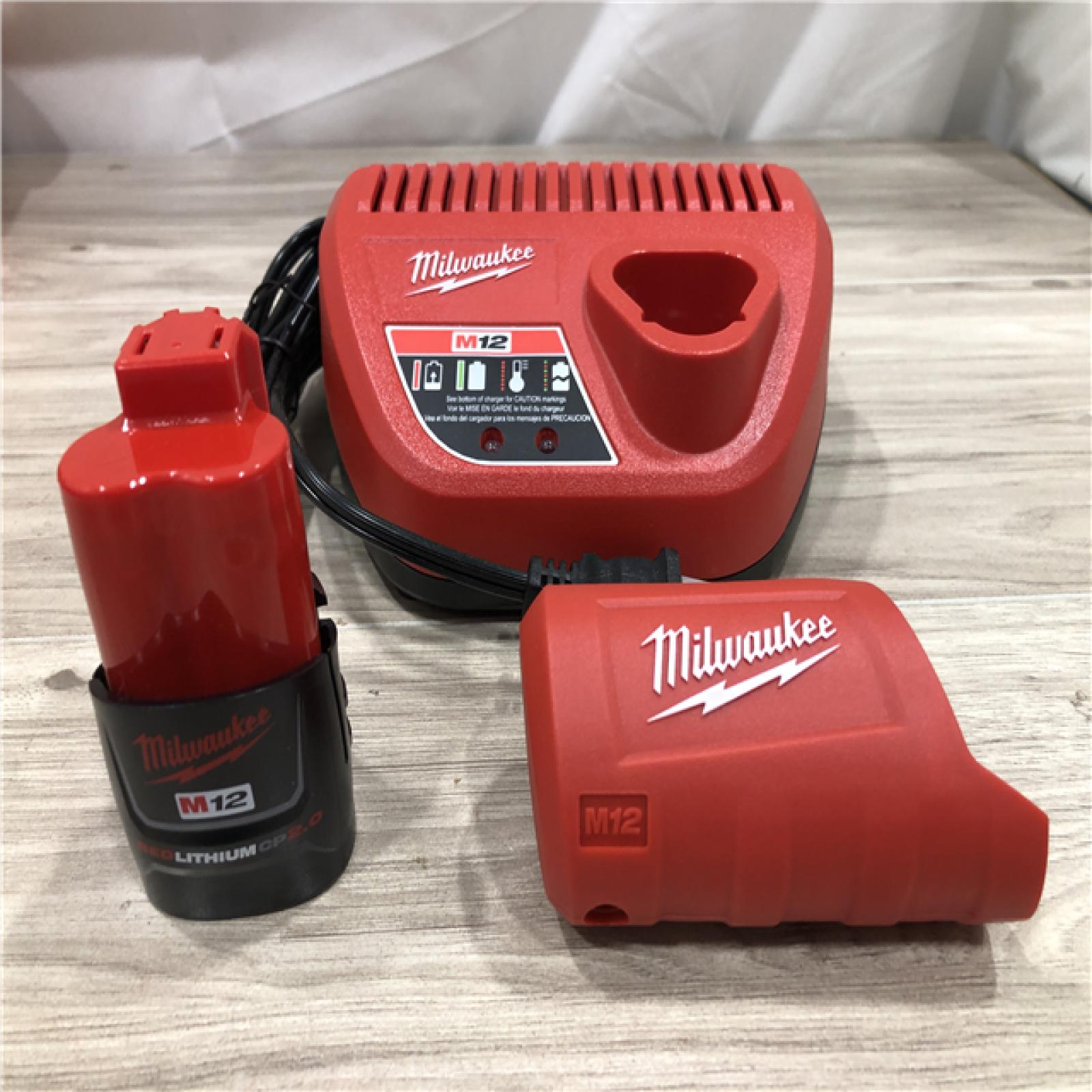 AS-IS Milwaukee 306B-21L 12V Heated Hoodie Kit Black (Large)