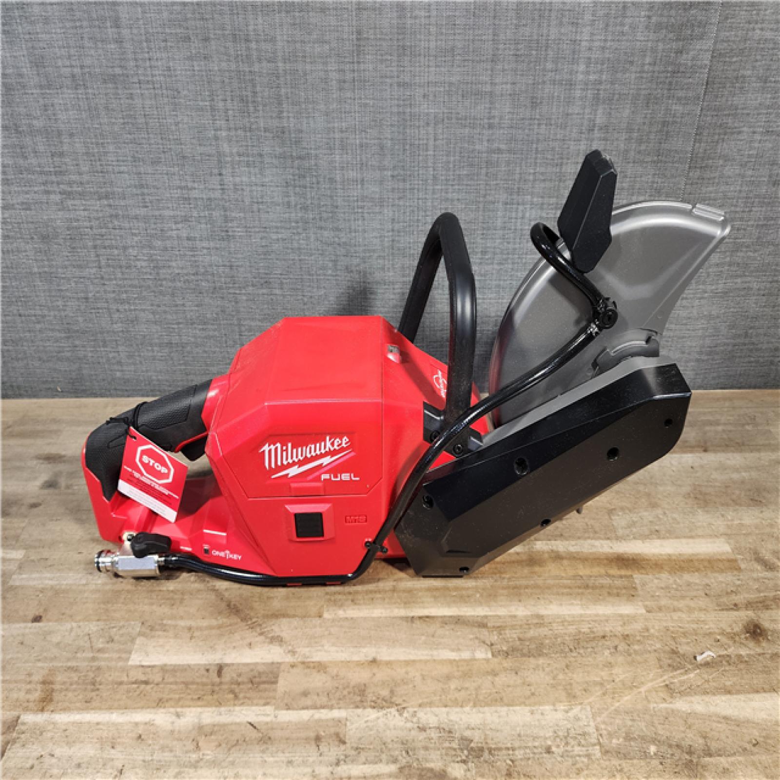HOUSTON LOCATION - AS-IS Milwaukee FUEL ONE-KEY 18V Lithium-Ion Brushless Cordless 9 in. Cut Off Saw (Tool-Only)
