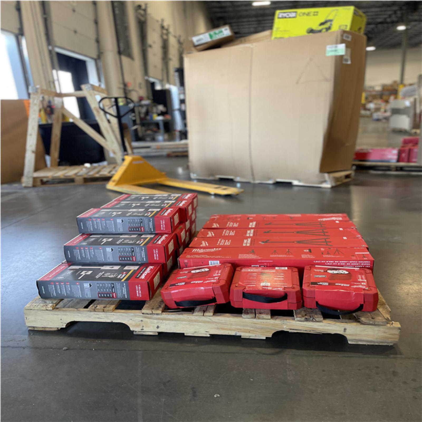 DALLAS LOCATION- NEW!- Mixed Pallet