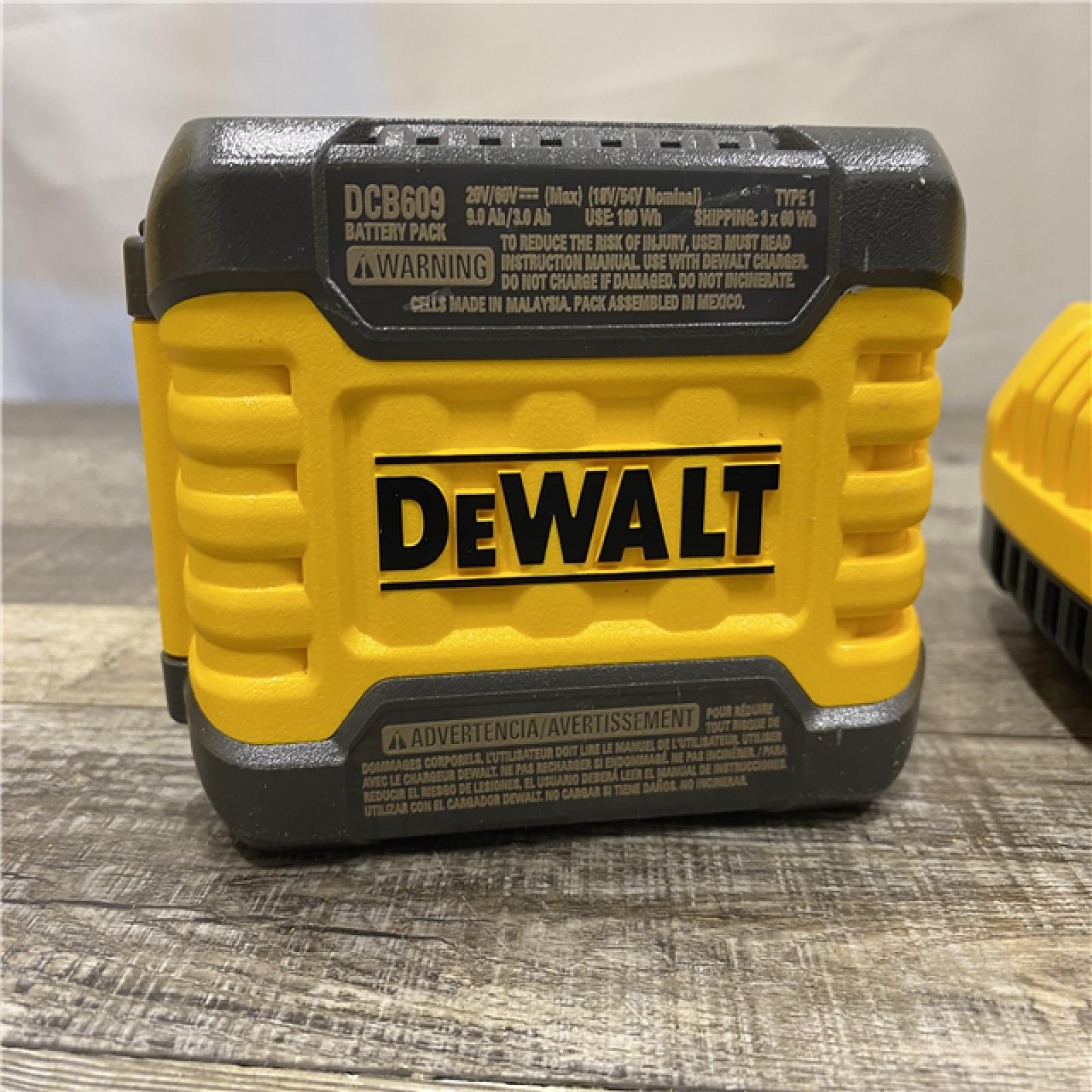 AS-IS DEWALT 20V/60V MAX FLEXVOLT Lithium-Ion 9.0Ah Battery and Charger Starter Kit