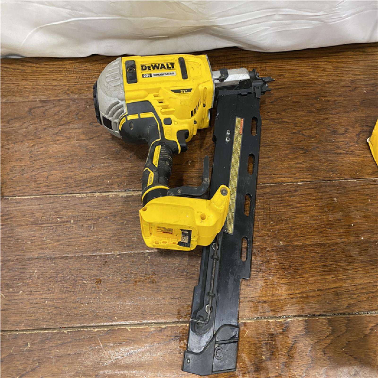 AS-IS DEWALT 20-Volt 21° Cordless Framing Nailer (Tool-Only)