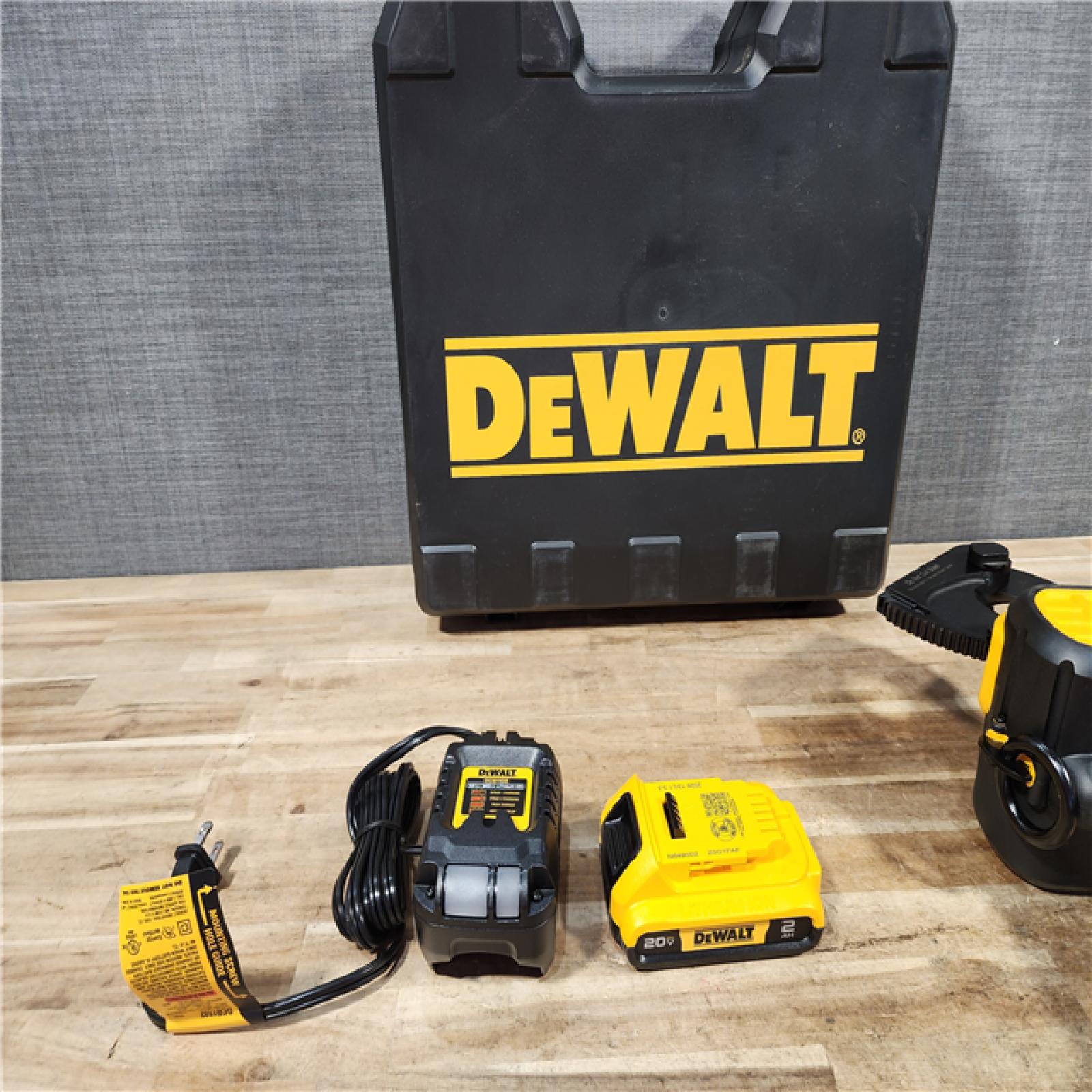 HOUSTON LOCATION - AS - IS DEWALT 20-Volt MAX Lithium-Ion Cordless Cable Cutting Tool Kit with Battery 2Ah and Charger