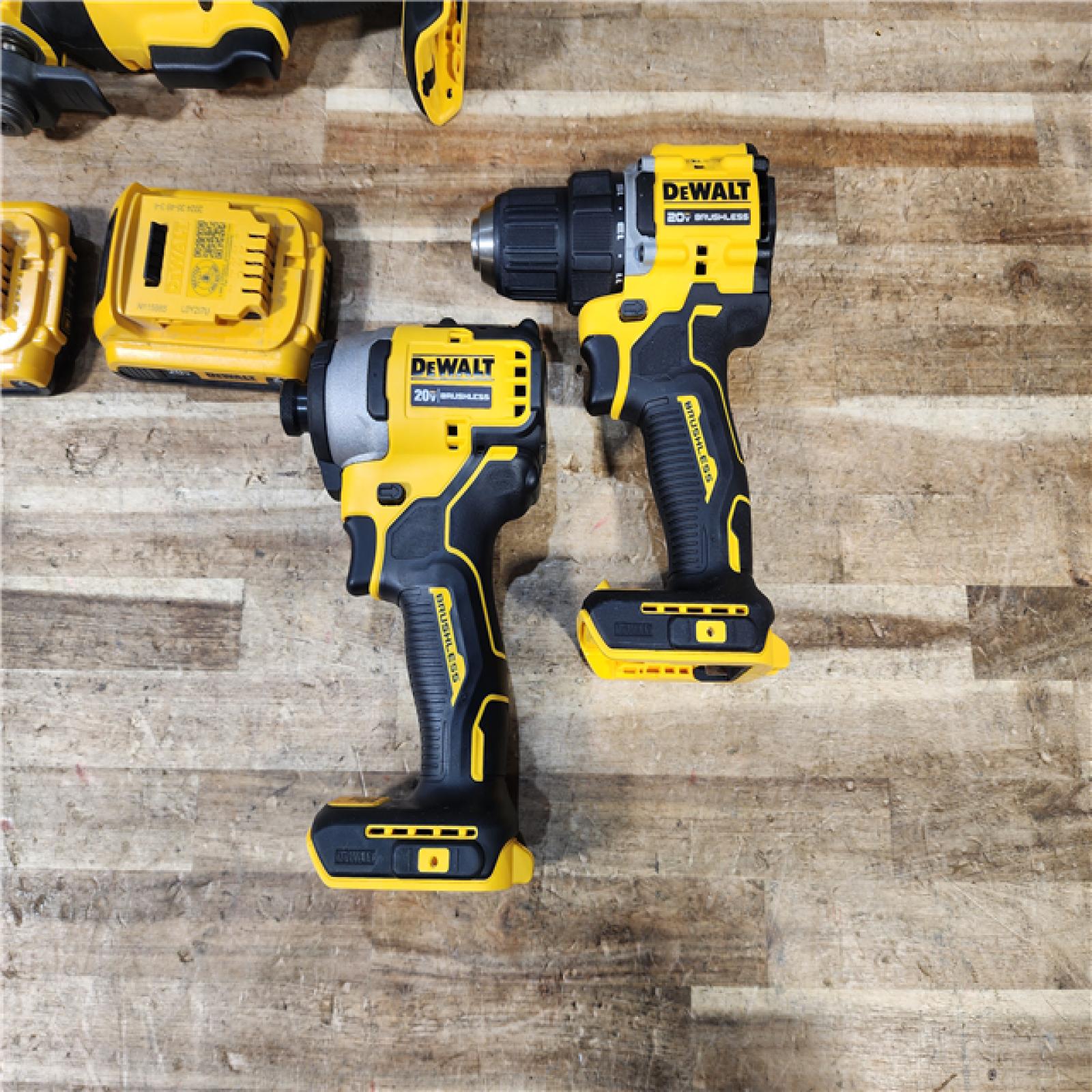 HOUSTON LOCATION - AS - IS DEWALT ATOMIC 20-Volt Lithium-Ion Cordless Brushless (4-Tool) Combo Kit