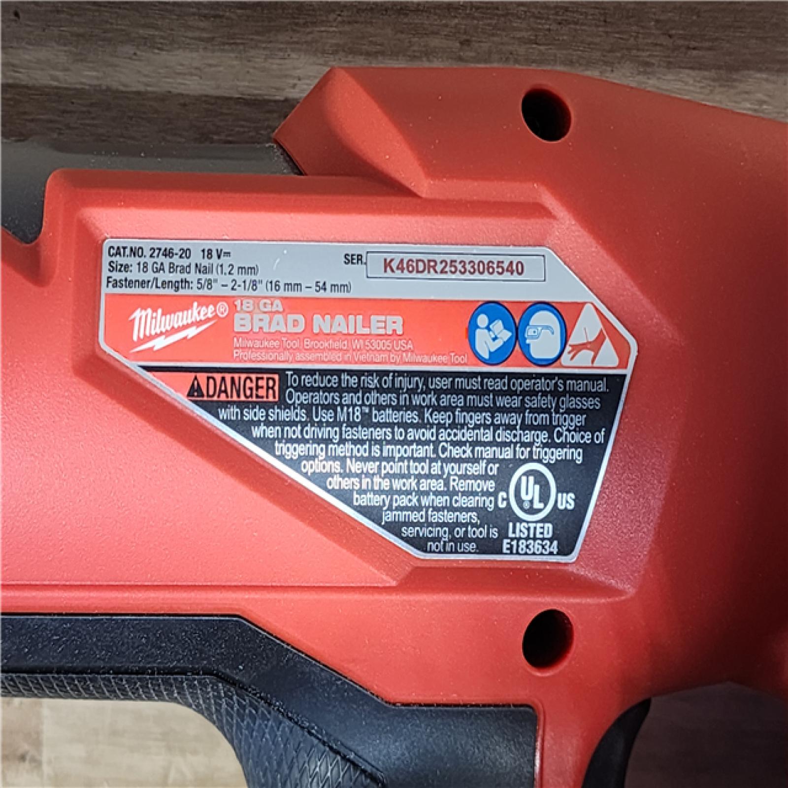 HOUSTON LOCATION - AS-IS (APPEARS LIKE NEW) Milwaukee  FUEL 18-Volt Lithium-Ion Brushless Cordless Gen II 18-Gauge Brad Nailer (Tool-Only)