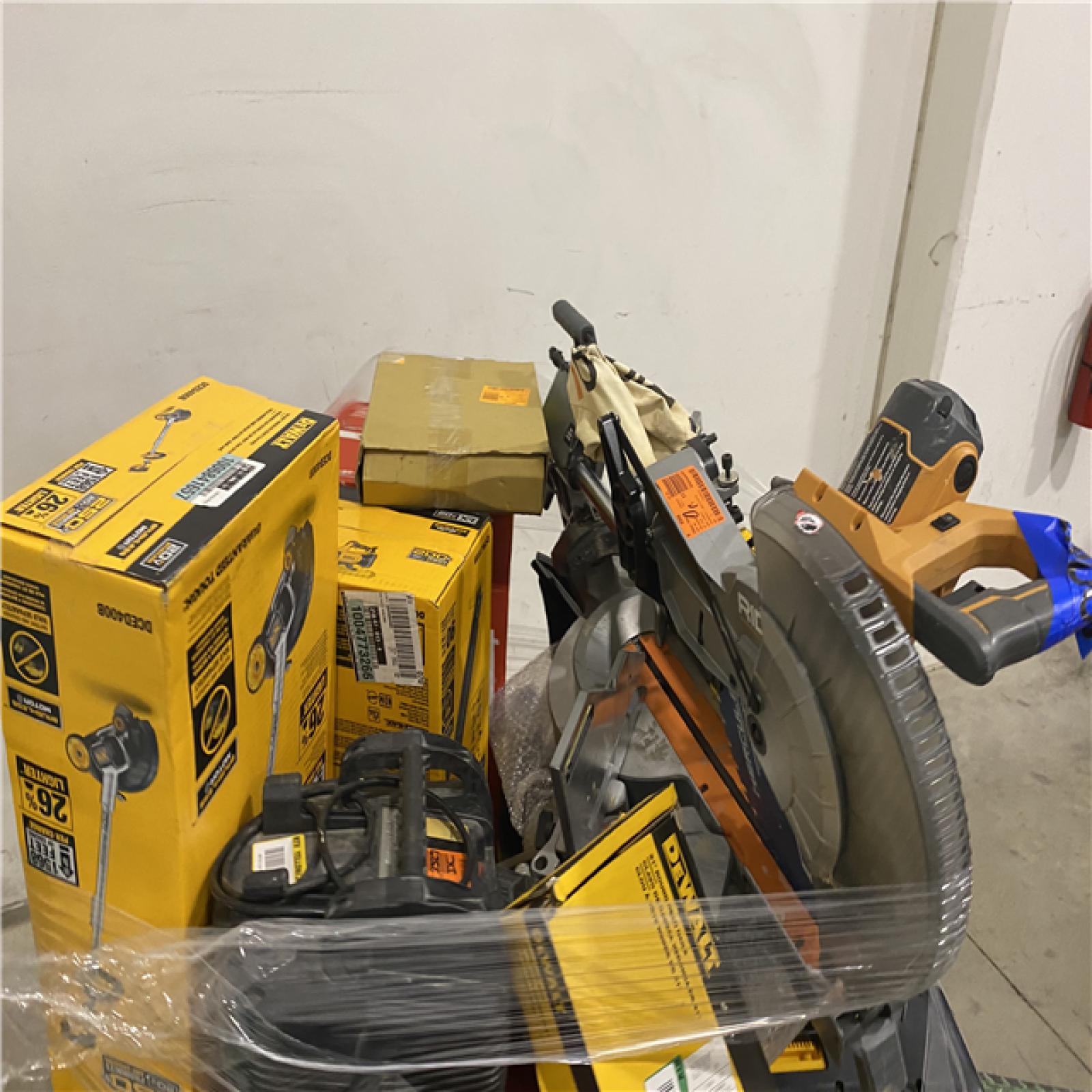 Dallas Location - As-Is Tool Pallet