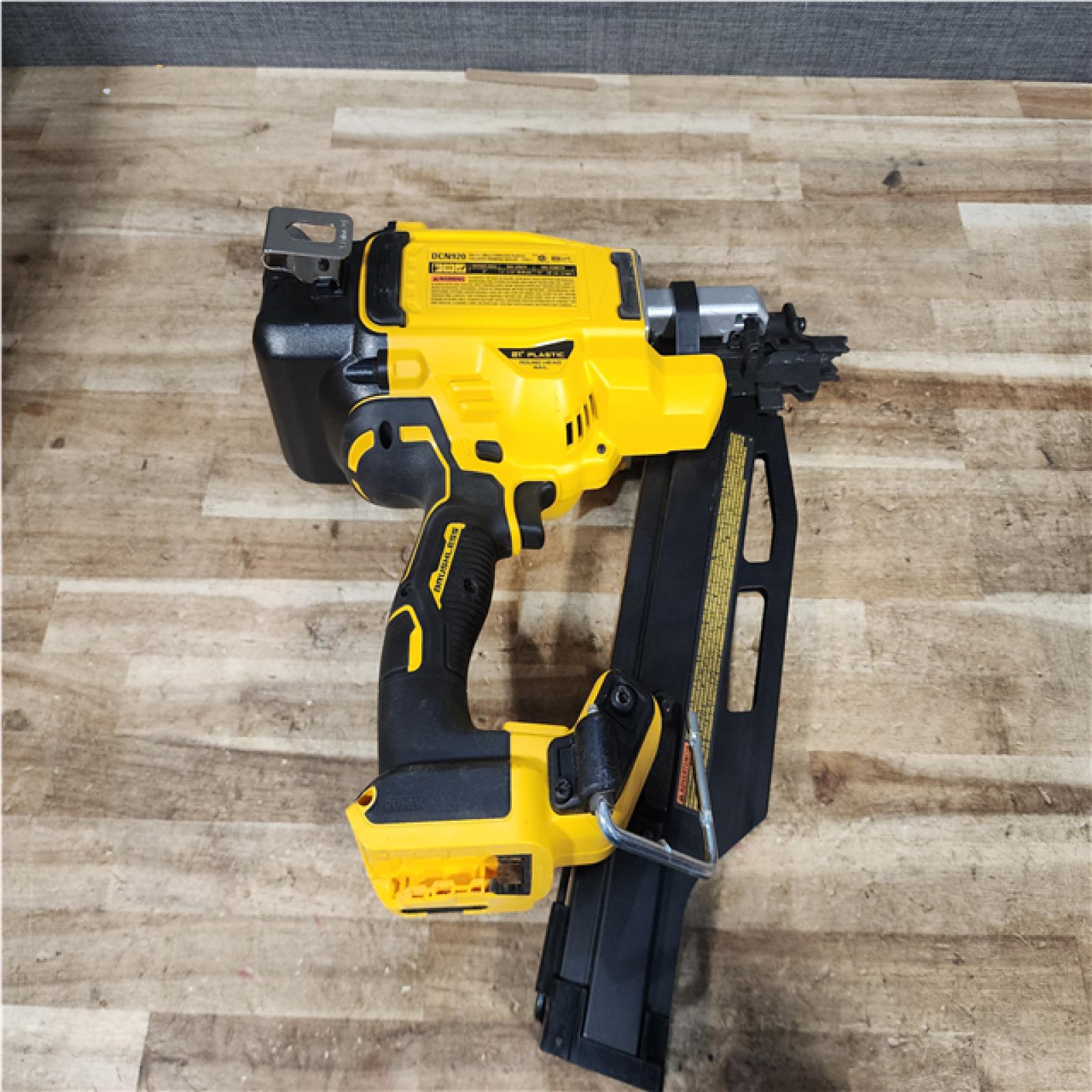 Houston Location AS-IS DEWALT 20-Volt 21° Cordless Framing Nailer (Tool-Only)