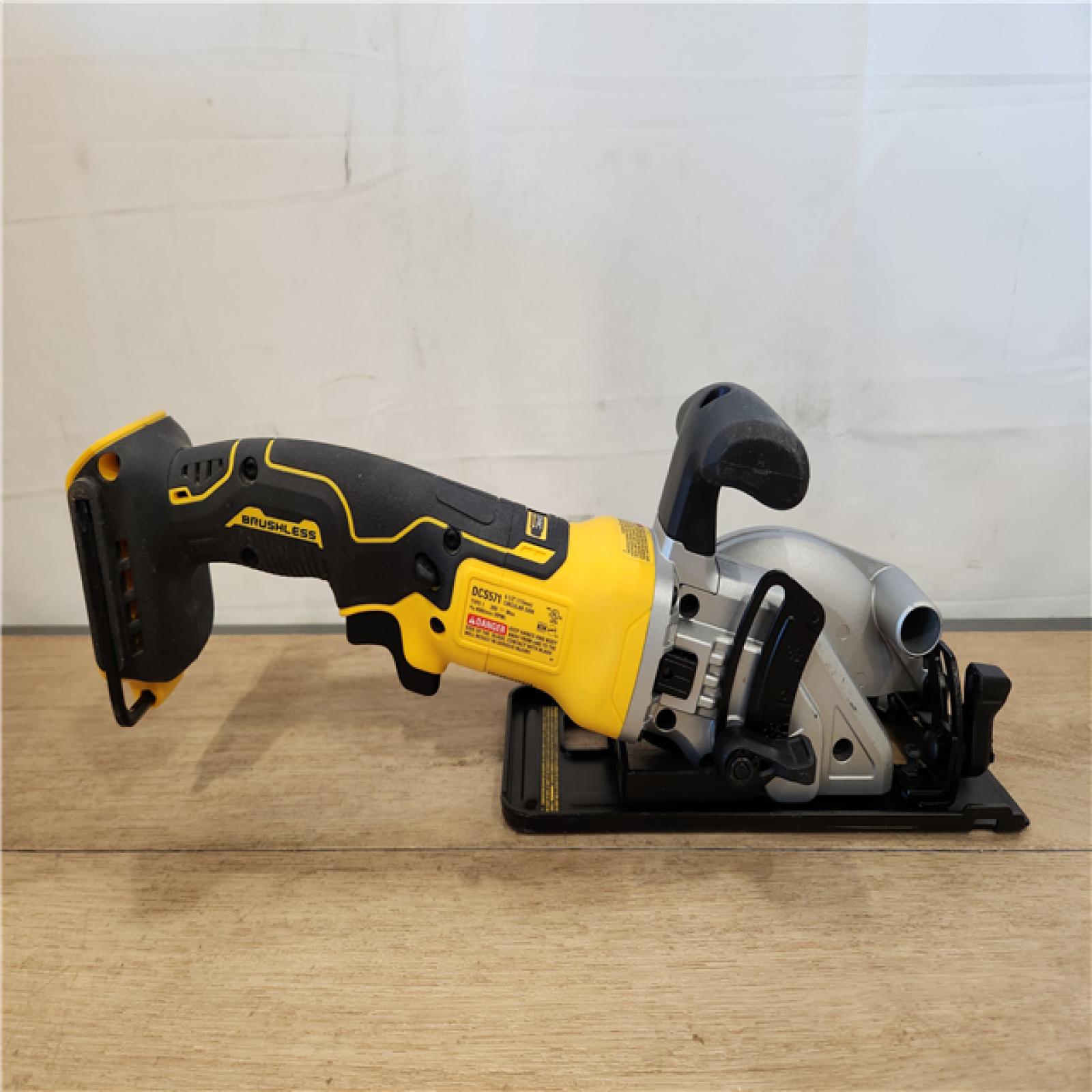 AS-IS- DEWALT ATOMIC 20V MAX Cordless Brushless 4-1/2 in. Circular Saw (Tool Only)