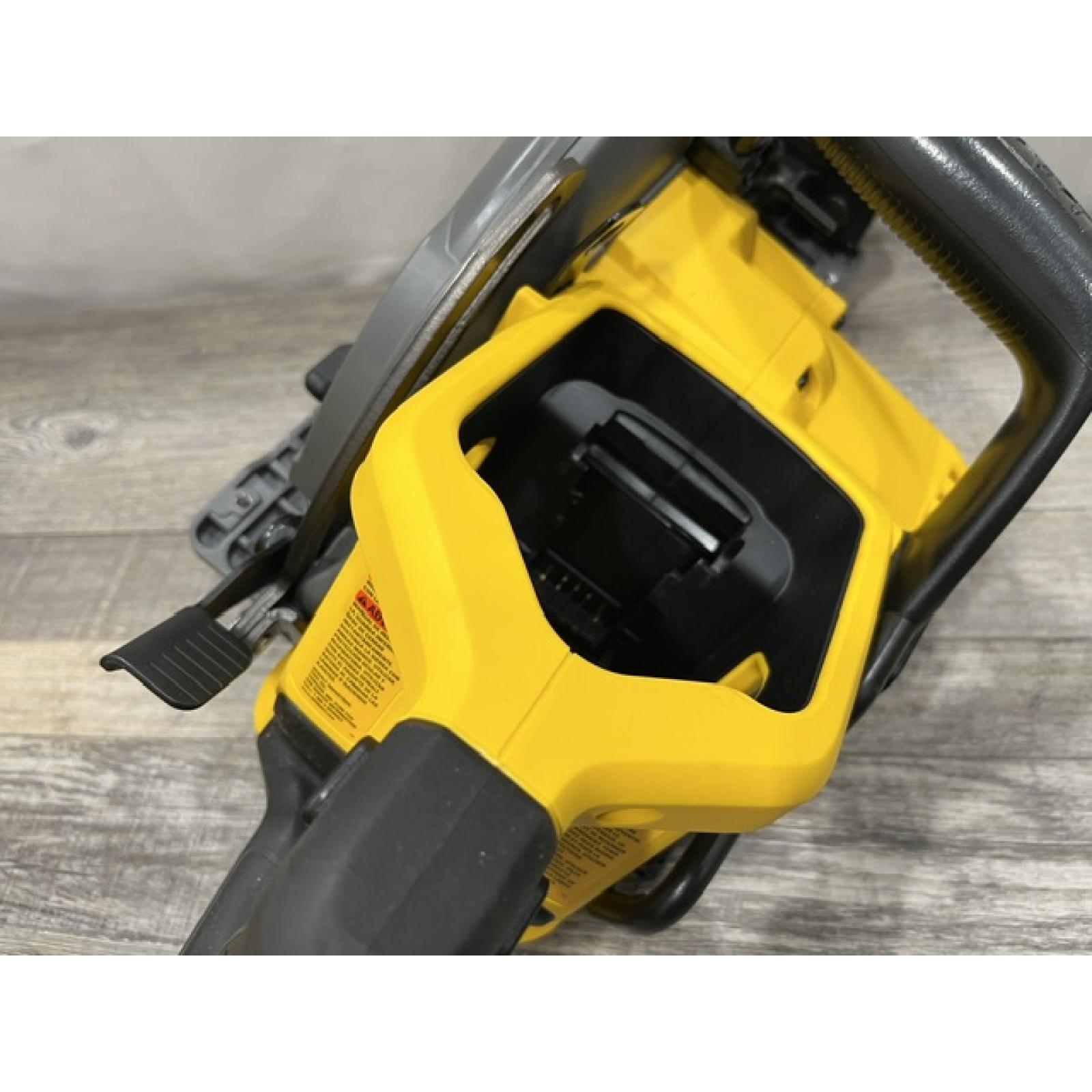 AS-IS DEWALT FLEXVOLT 60V MAX Cordless Brushless 7-1/4 in. Wormdrive Style Circular Saw (Tool Only)