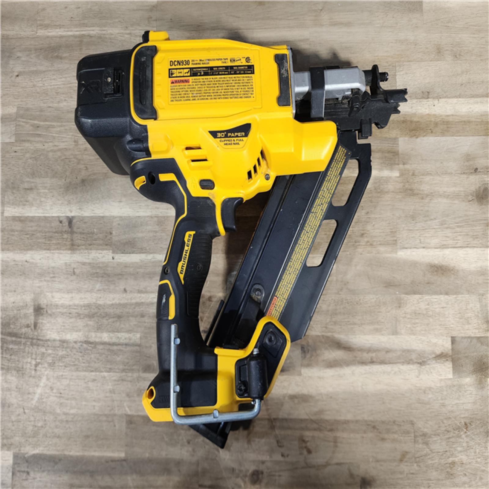 HOUSTON LOCATION - AS-IS DEWALT 20-Volt 30° Cordless Framing Nailer (Tool-Only)