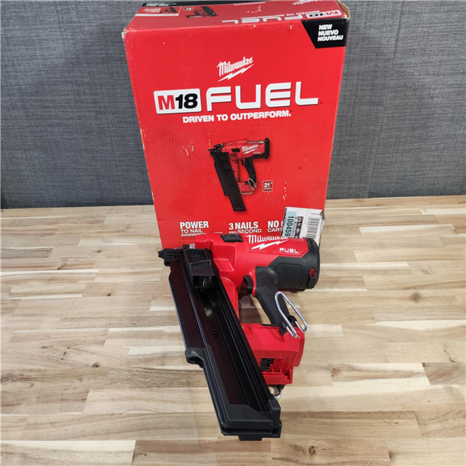 HOUSTON LOCATION - AS-IS (APPEARS LIKE NEW) Milwaukee 2744-20 M18 FUEL 21-Degree Cordless Framing Nailer (Tool Only)