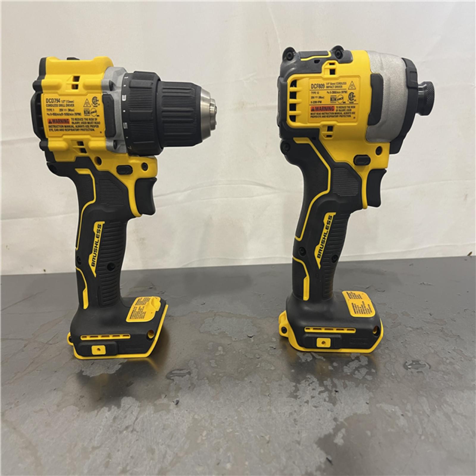 AS-IS-  DEWALT ATOMIC 20-Volt MAX Lithium-Ion Cordless Combo Kit (2-Tool) with (2) 2.0Ah Batteries  Charger and Bag
