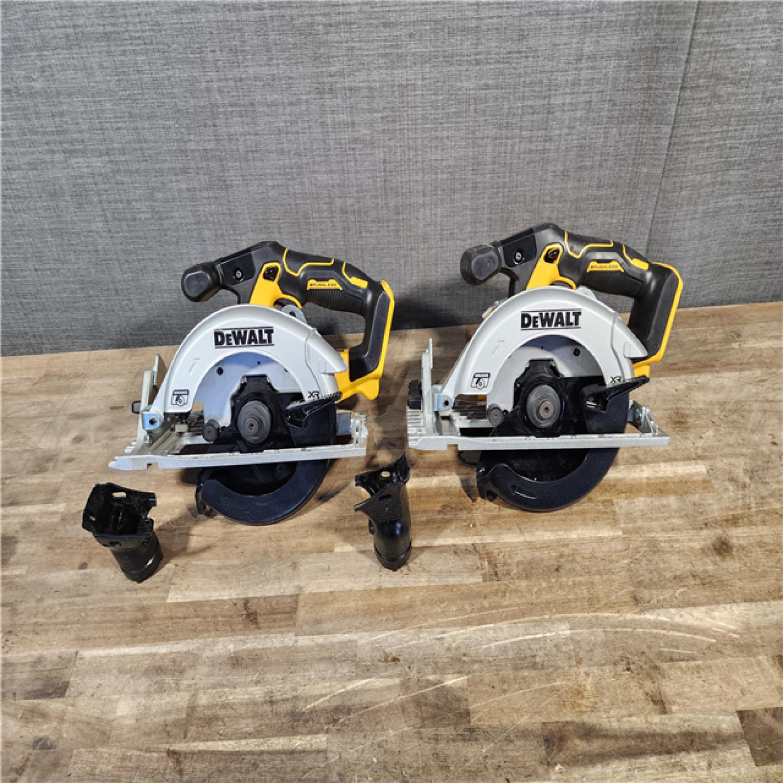 HOUSTON LOCATION - AS-IS DEWALT 2 TOOL COMBO KIT W/ (2) BATTERY & CHARGER