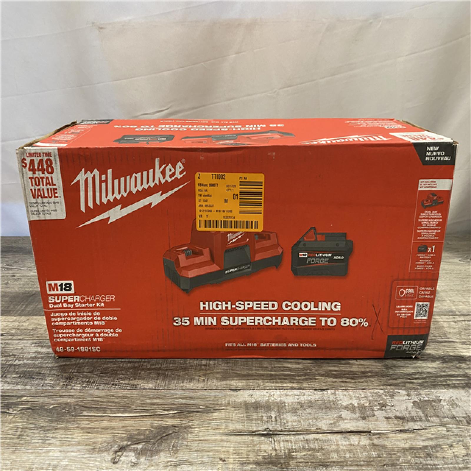 NEW - Milwaukee 18V Lithium-Ion REDLITHIUM FORGE 8.0 Ah Battery Pack with 18V Dual Bay Simultaneous Super Charger