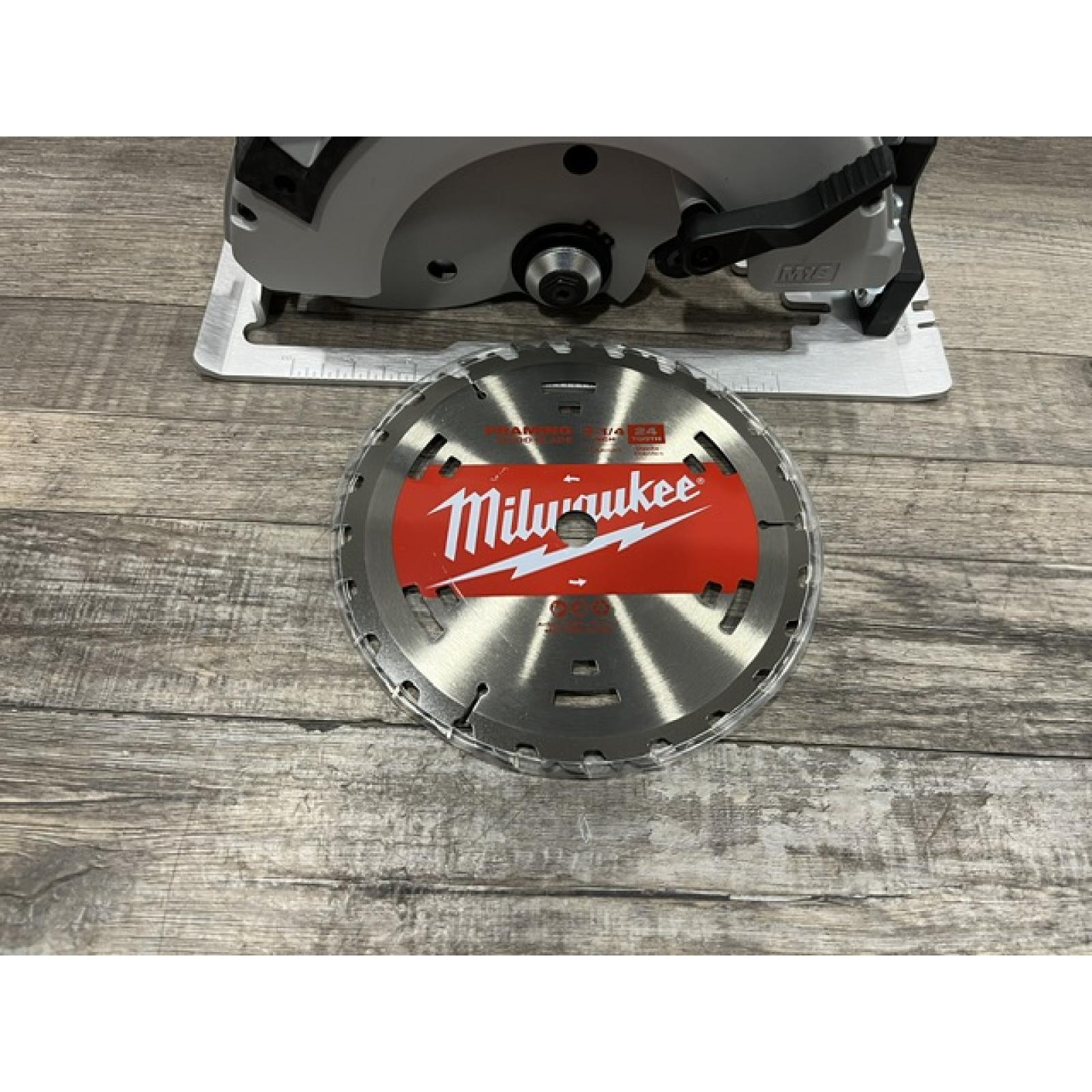 AS-IS Milwaukee 18V Lithium-Ion Brushless Cordless 7-1/4 in. Circular Saw (Tool-Only)