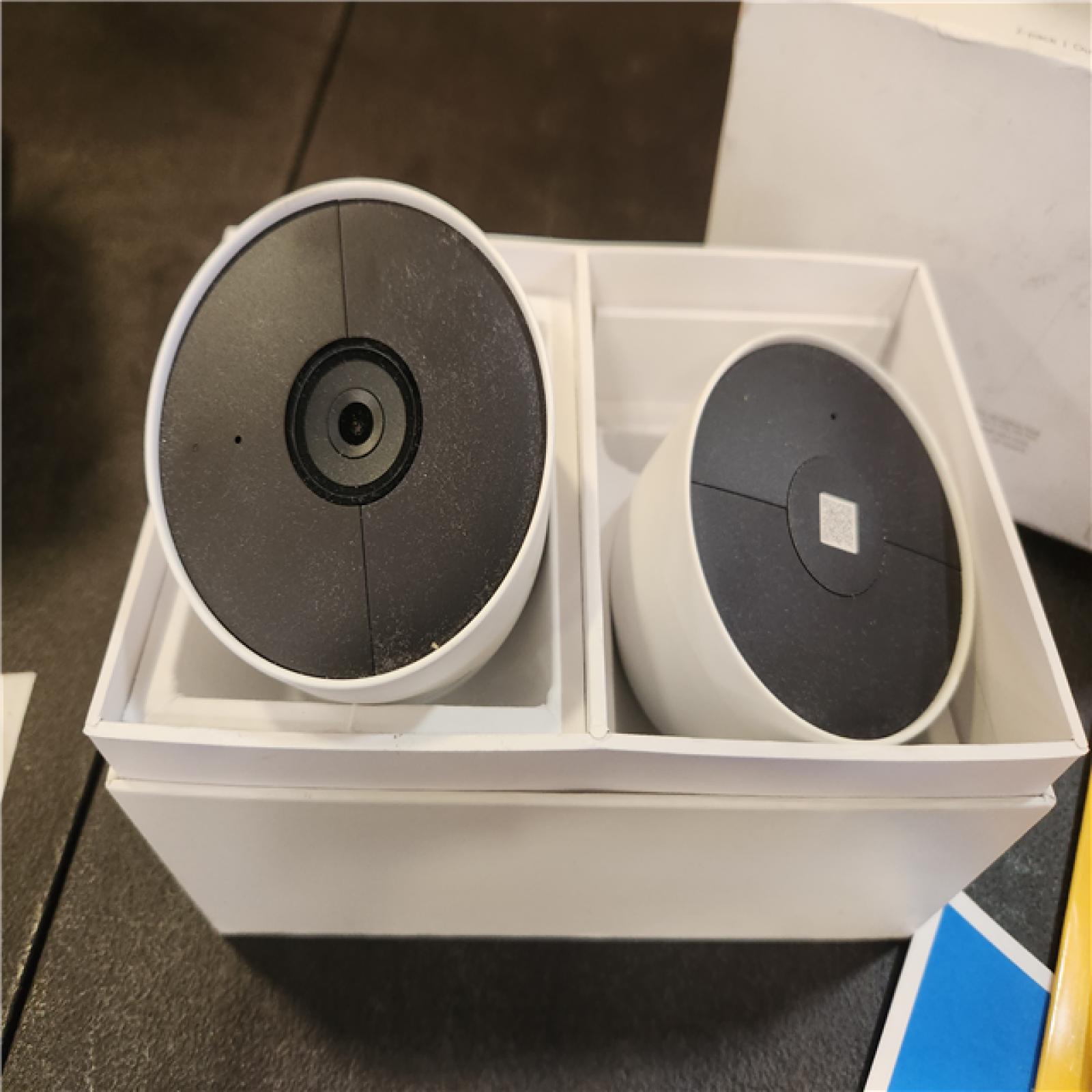 Phoenix Google Nest Indoor/Outdoor Wireless Smart Security Camera (Battery) 2-Pack