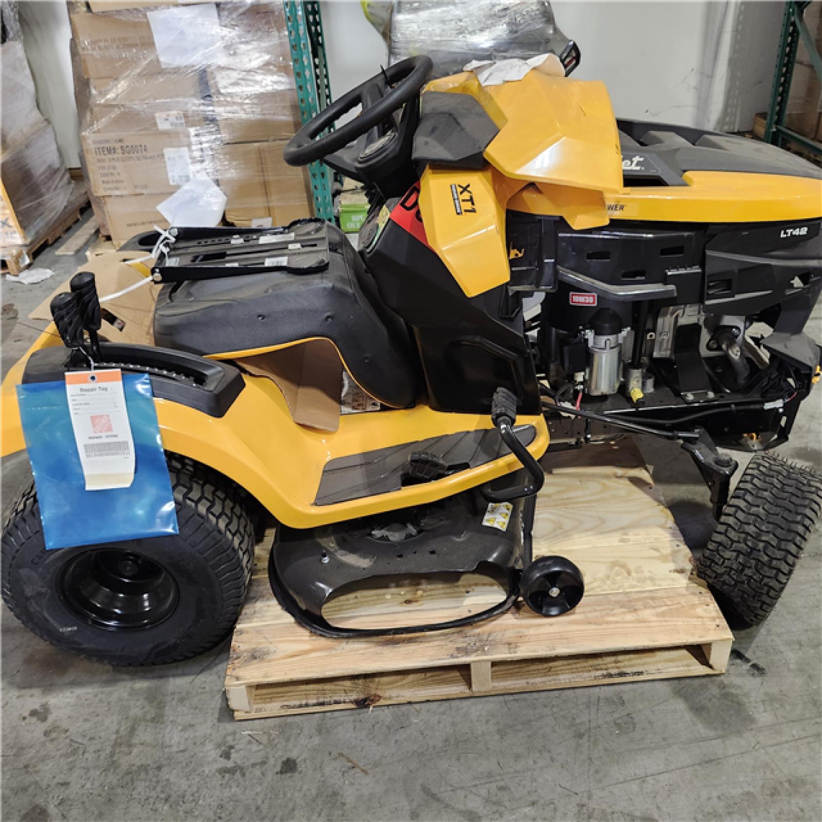 Dallas Location - As-Is Cub Cadet XT1 LT42 Lawn Tractor