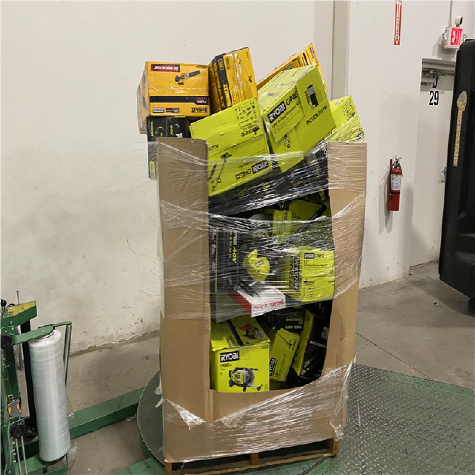 Dallas Location - As-Is Tool Pallet