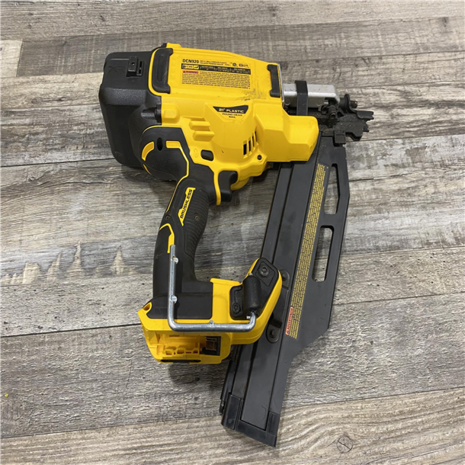 AS-IS DEWALT 20-Volt 21° Cordless Framing Nailer (Tool-Only)