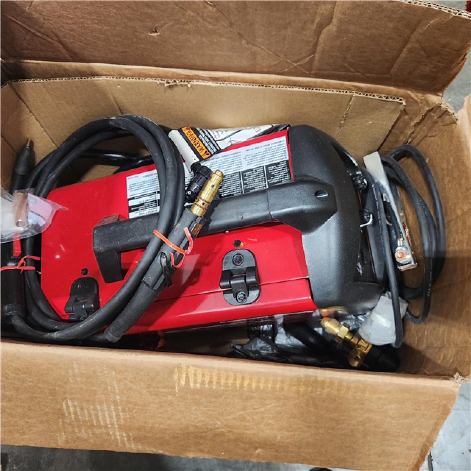 Dallas Location - As-Is Lincoln K5257-1 180i MP DV Weld Pak