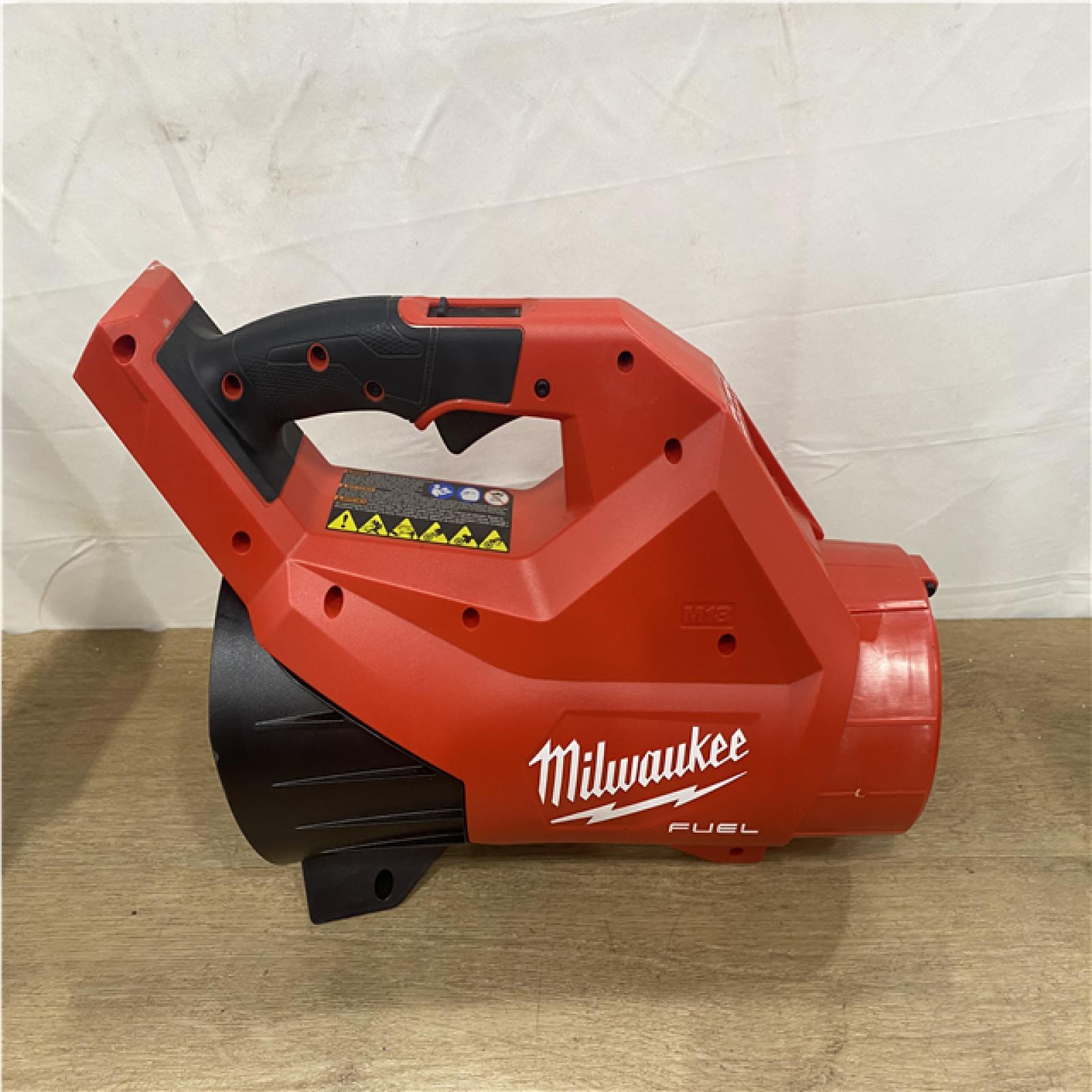 AS-IS  Milwaukee FUEL 120 MPH 500 CFM 18V Lithium-Ion Brushless Cordless Handheld Blower (Tool-Only)