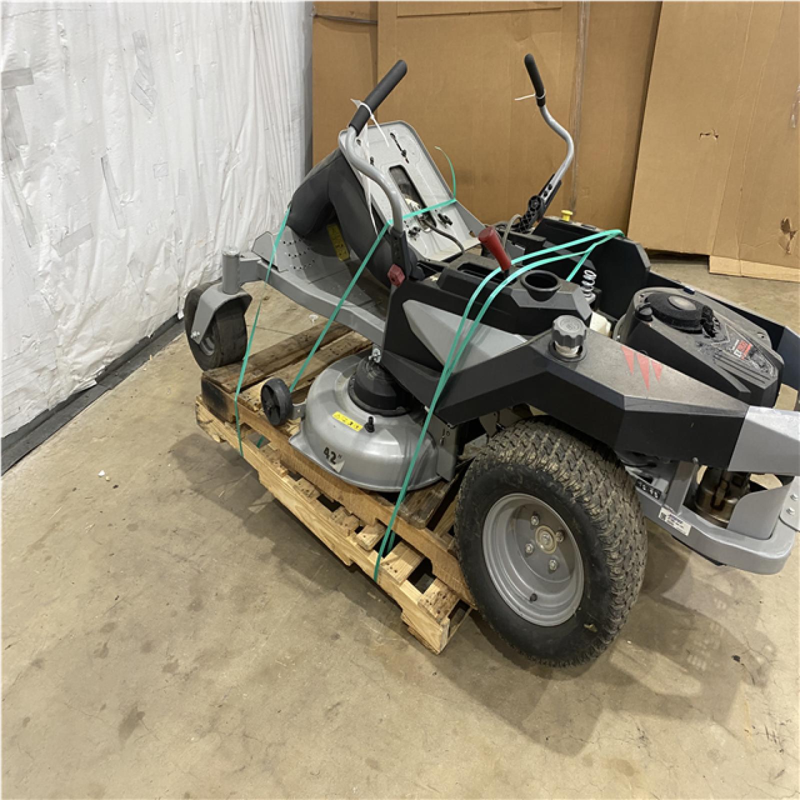 Houston Location - AS-IS Outdoor Power Equipment MURRAY 42 IN SIT DOWN MOWER