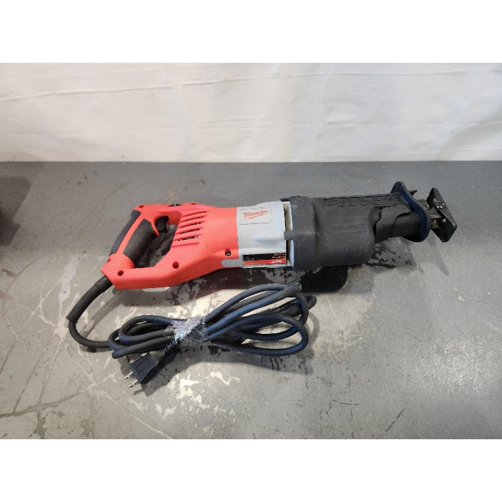 AS-IS- Milwaukee 15.0 Amp Super Sawzall Reciprocating Saw with Carrying Case