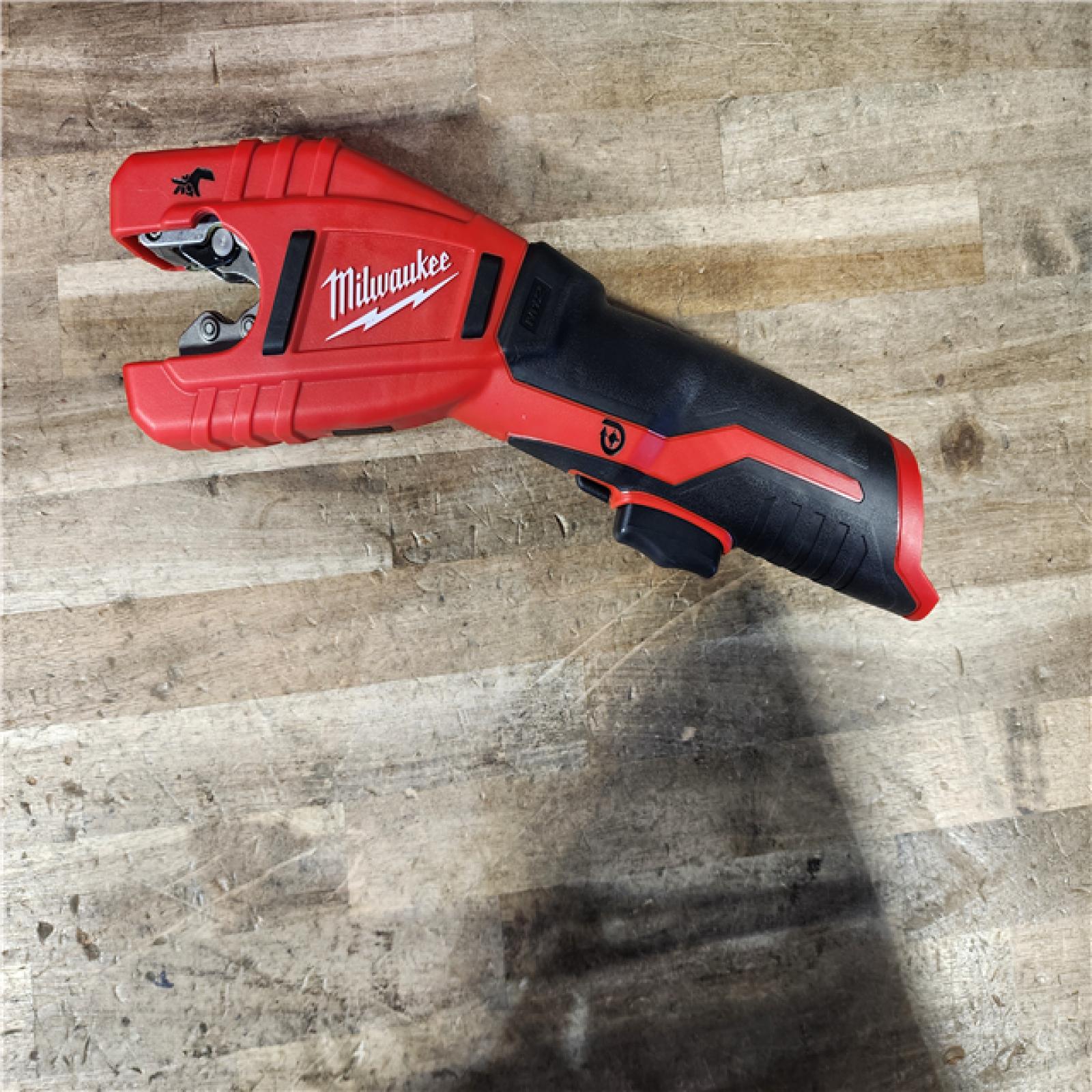 HOUSTON LOCATION - AS-IS Milwaukee M12 12-Volt Lithium-Ion Cordless Copper Tubing Cutter Kit with 1.5 Ah Battery  Charger and Hard Case